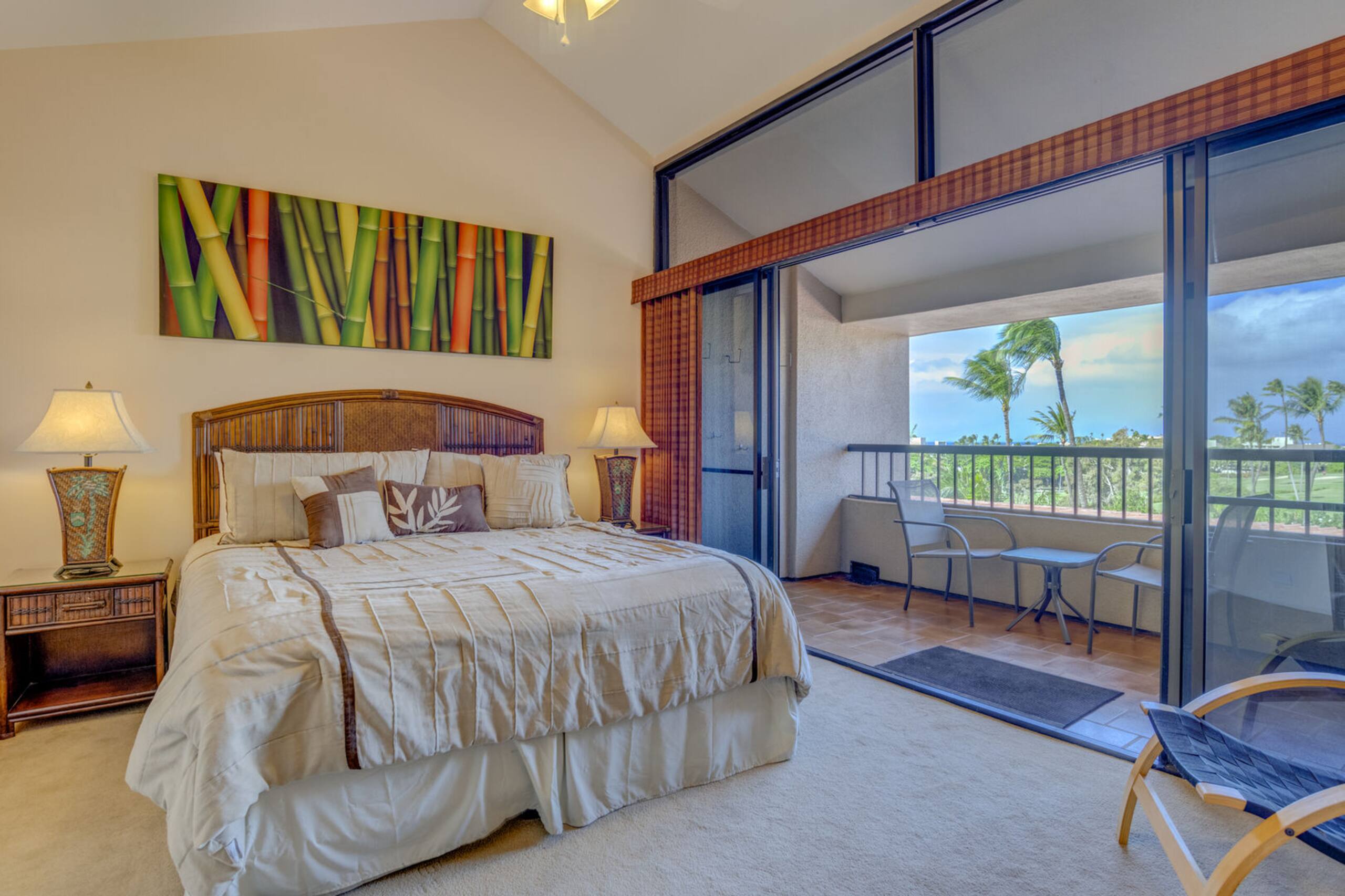 Condo in Lahaina · ★4.72 · 2 bedrooms · 3 beds · 2 baths - Image 23