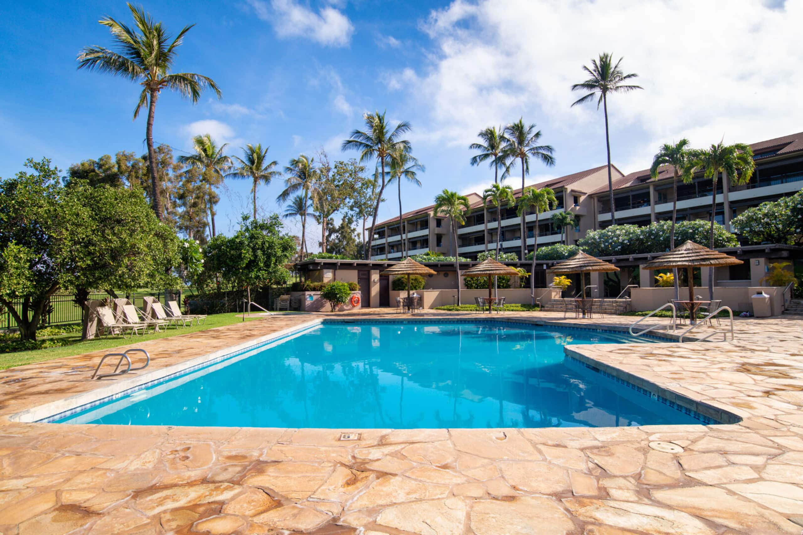 Condo in Lahaina · ★4.72 · 2 bedrooms · 3 beds · 2 baths - Image 29