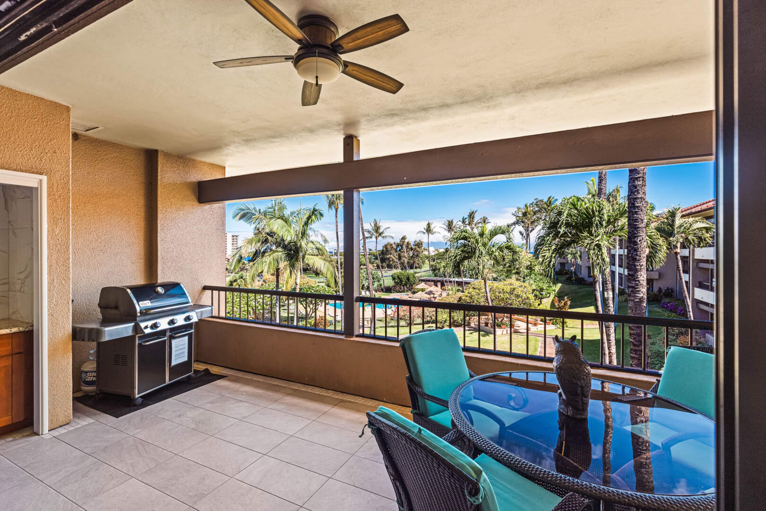 Condo in Lahaina · ★4.72 · 2 bedrooms · 3 beds · 2 baths - Image 2