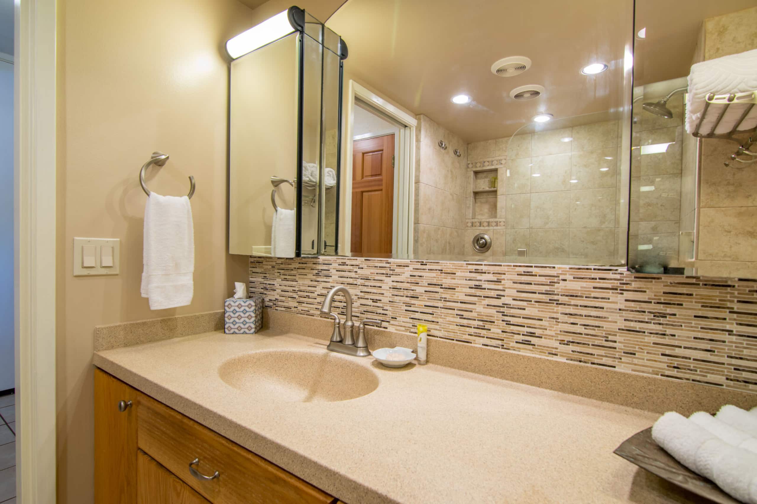 Condo in Lahaina · ★4.86 · 1 bedroom · 1 bed · 1 private bath - Image 20