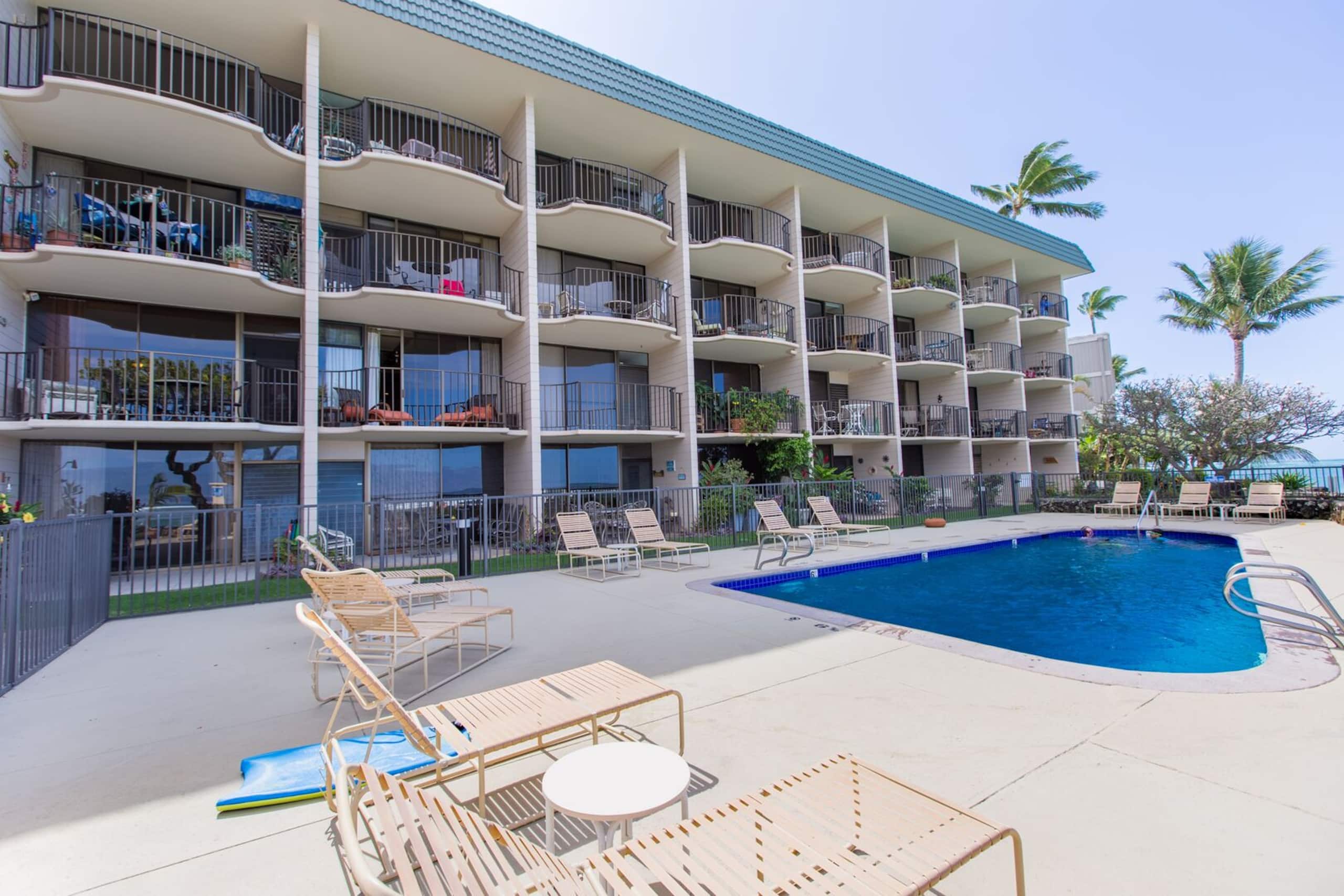 Condo in Lahaina · ★4.86 · 1 bedroom · 1 bed · 1 private bath - Image 21