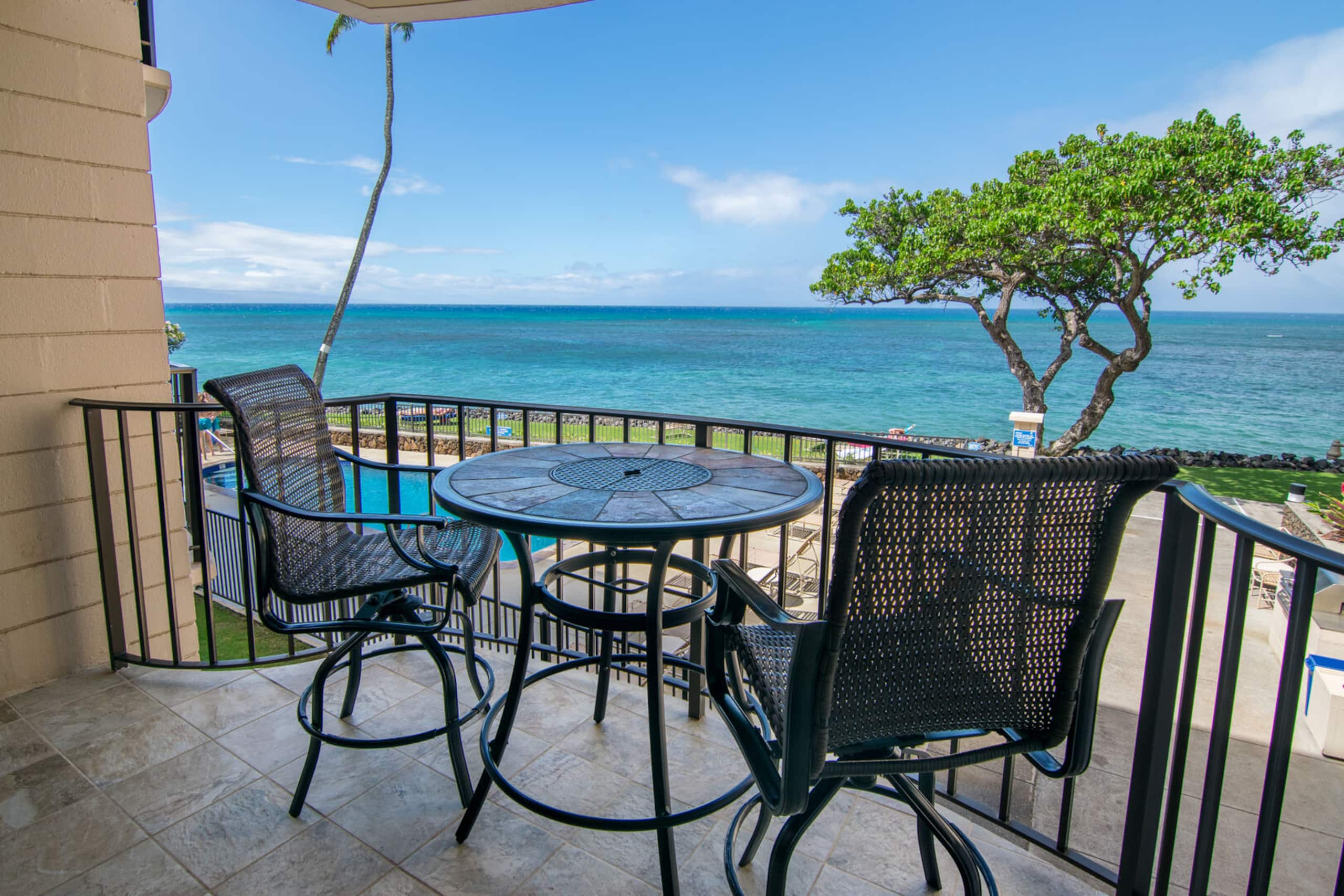 Condo in Lahaina · ★4.86 · 1 bedroom · 1 bed · 1 private bath - Image 3