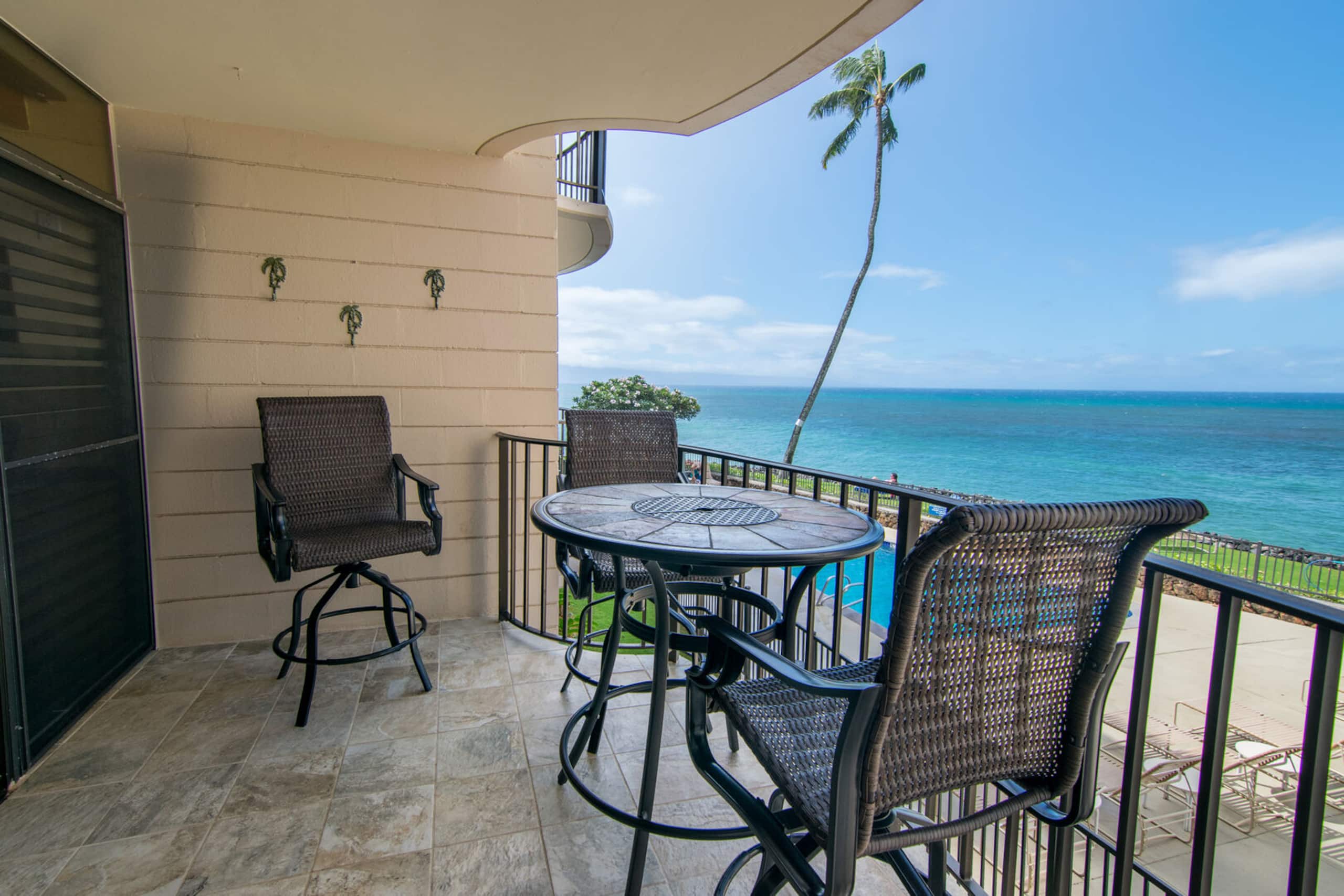 Condo in Lahaina · ★4.86 · 1 bedroom · 1 bed · 1 private bath - Image 27