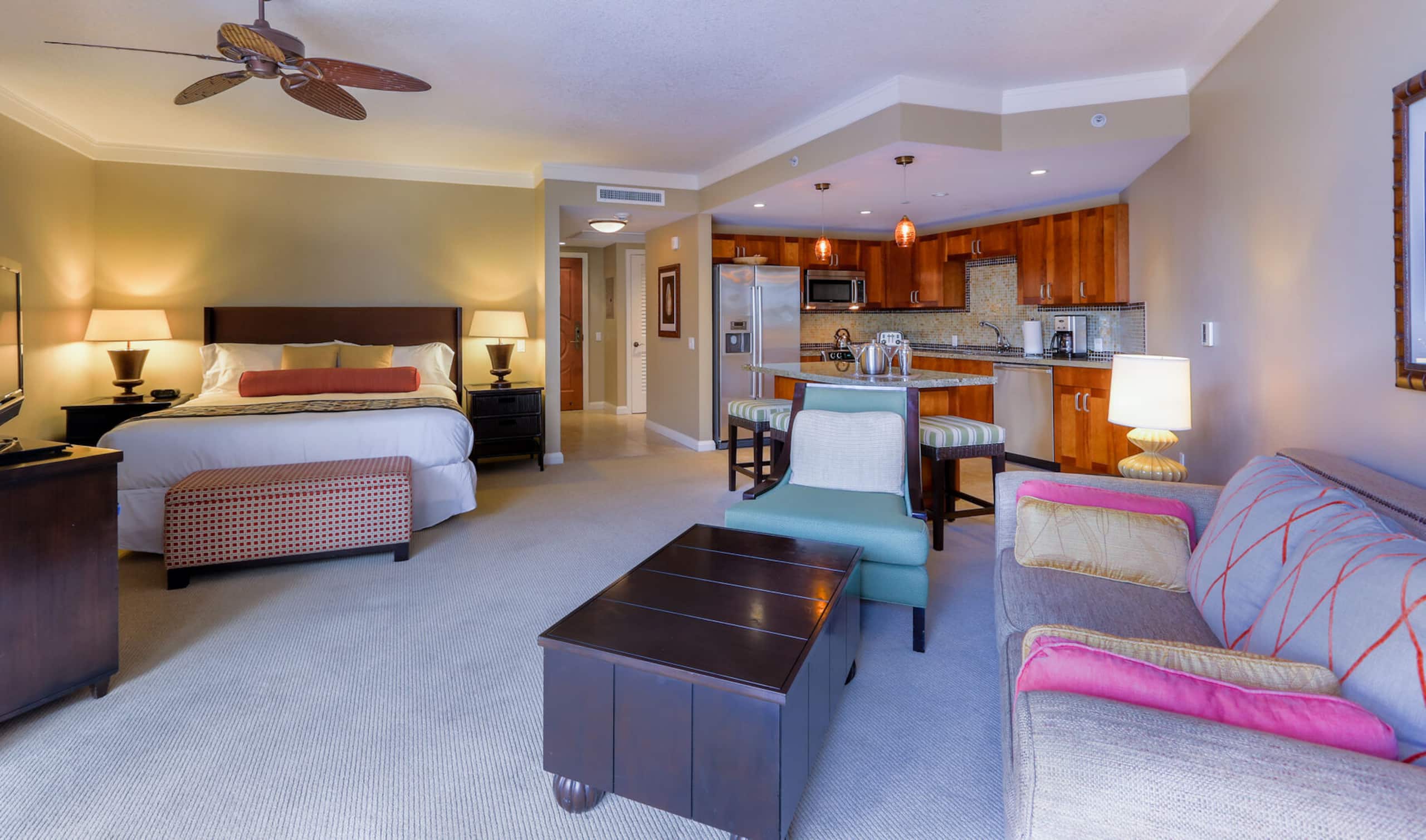 Condo in Lahaina · ★4.85 · Studio · 2 beds · 1 bath - Image 4