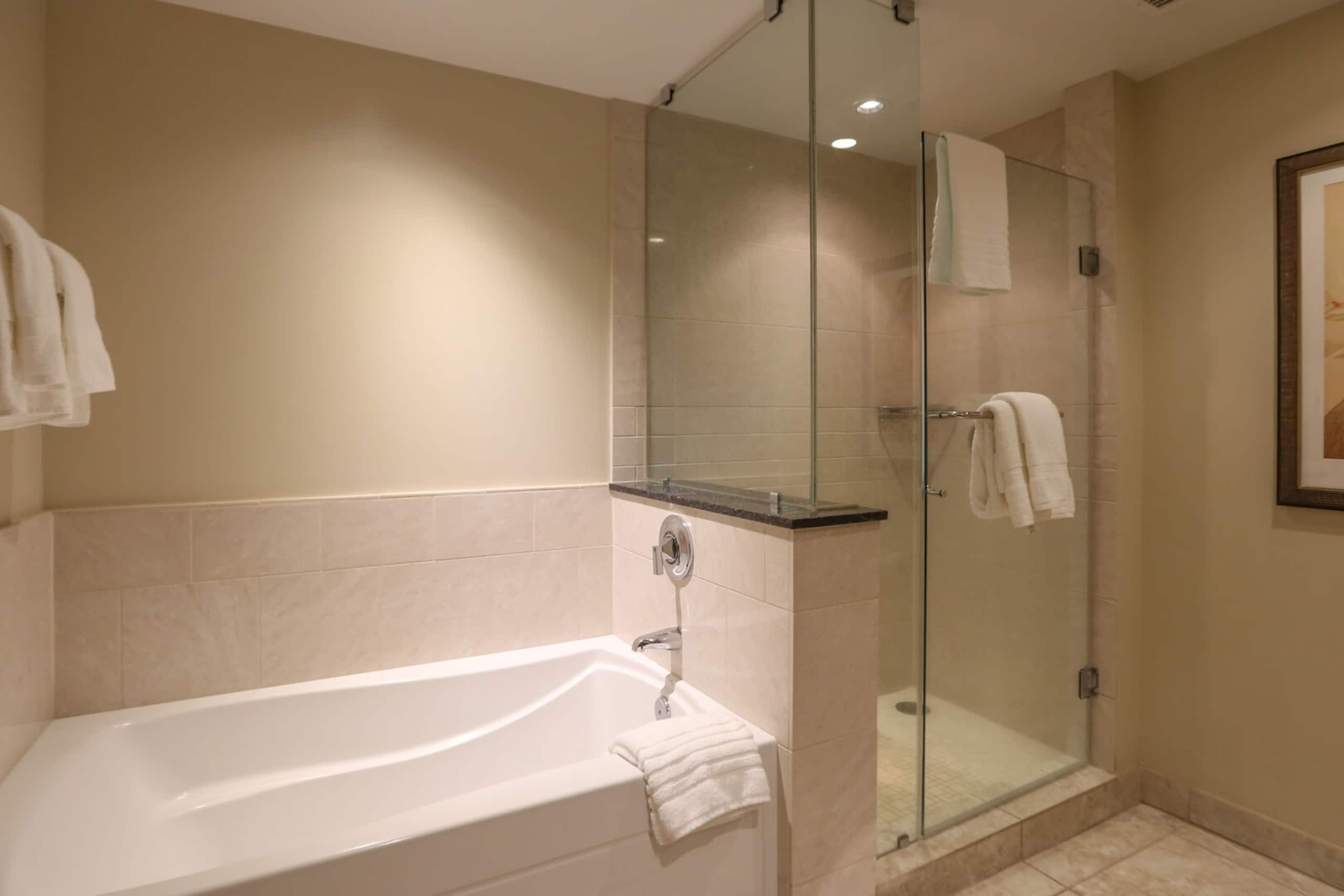 Condo in Lahaina · ★4.85 · Studio · 2 beds · 1 bath - Image 20