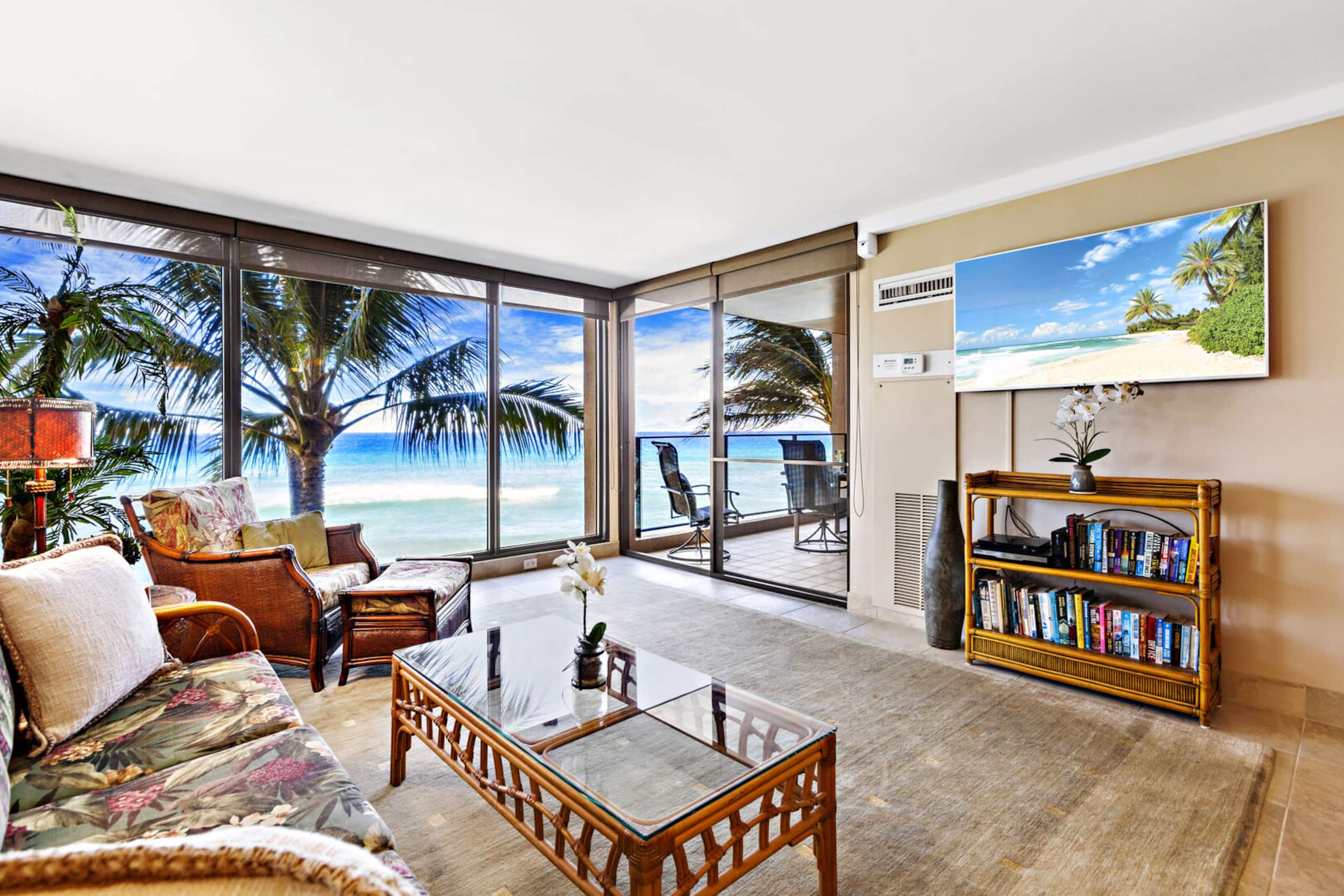 Condo in Lahaina · ★4.68 · 1 bedroom · 1 bed · 1 bath - Image 2