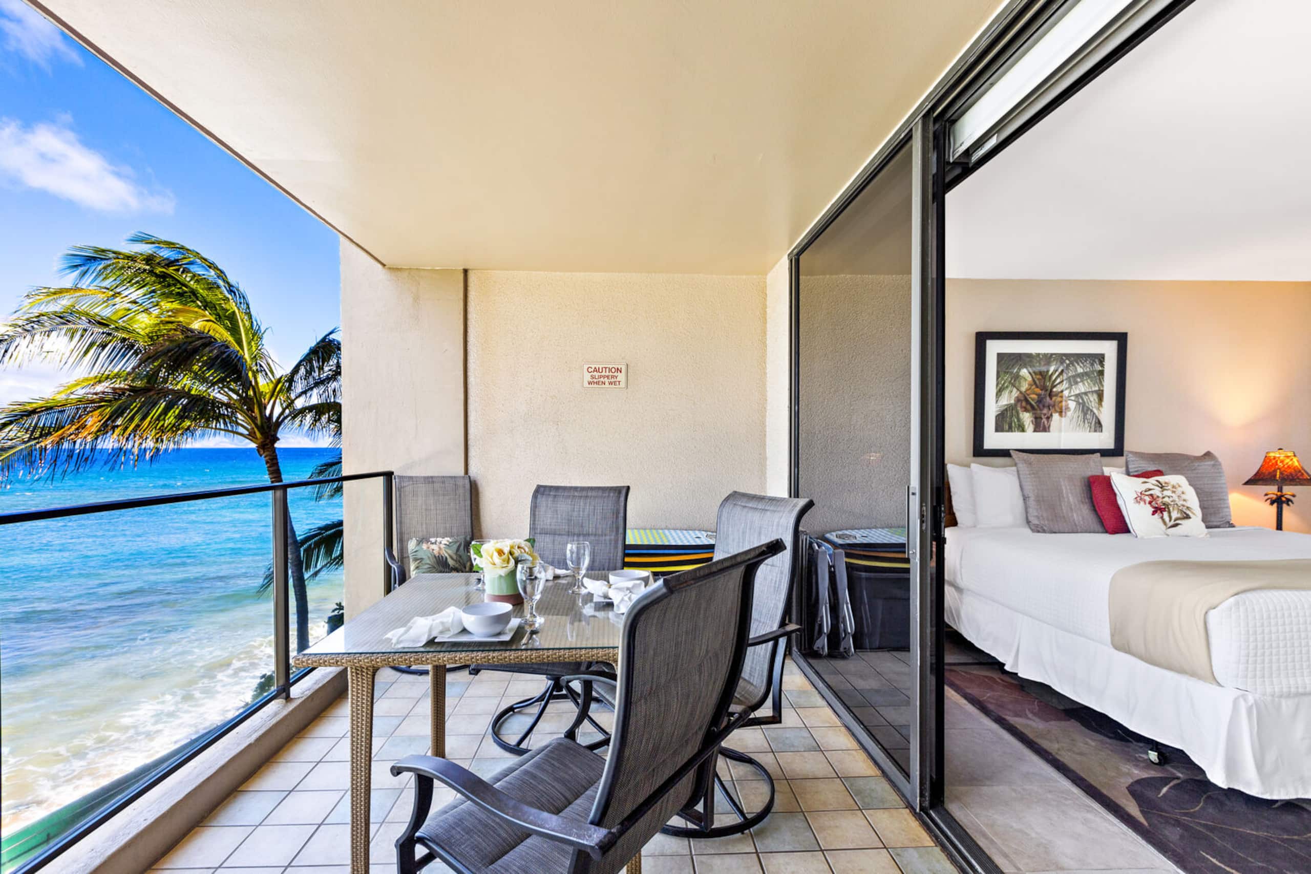 Condo in Lahaina · ★4.68 · 1 bedroom · 1 bed · 1 bath - Image 18