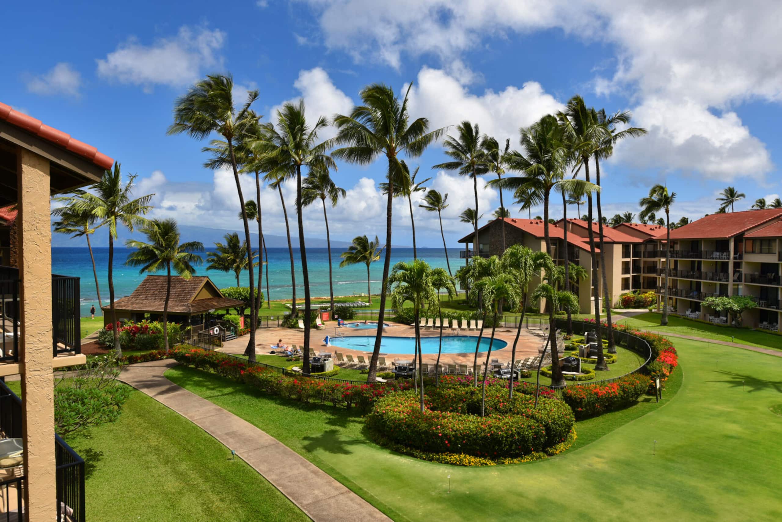 Condo in Lahaina · ★4.68 · 3 bedrooms · 5 beds · 2 baths - Image 26