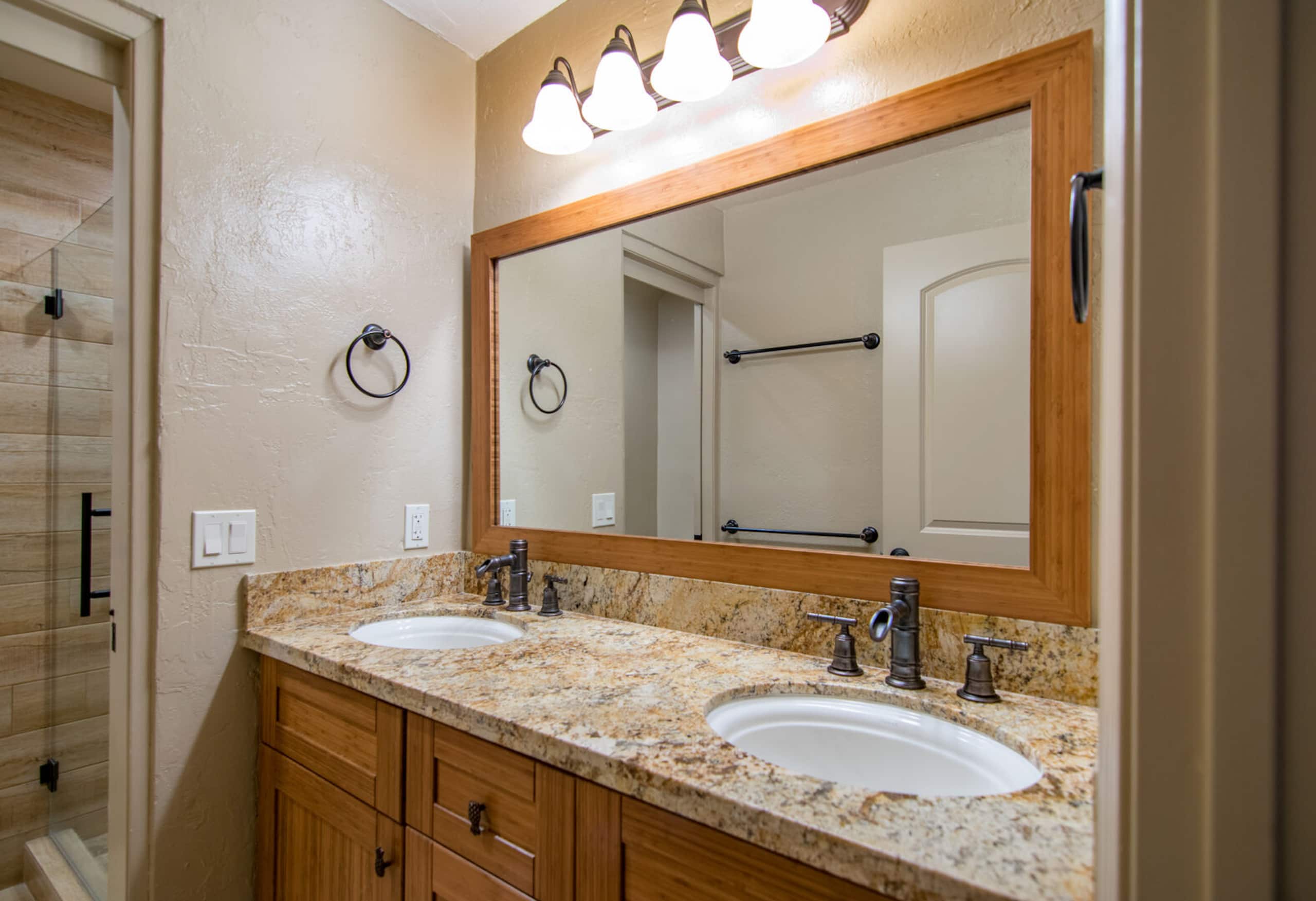Condo in Lahaina · ★4.68 · 3 bedrooms · 5 beds · 2 baths - Image 18