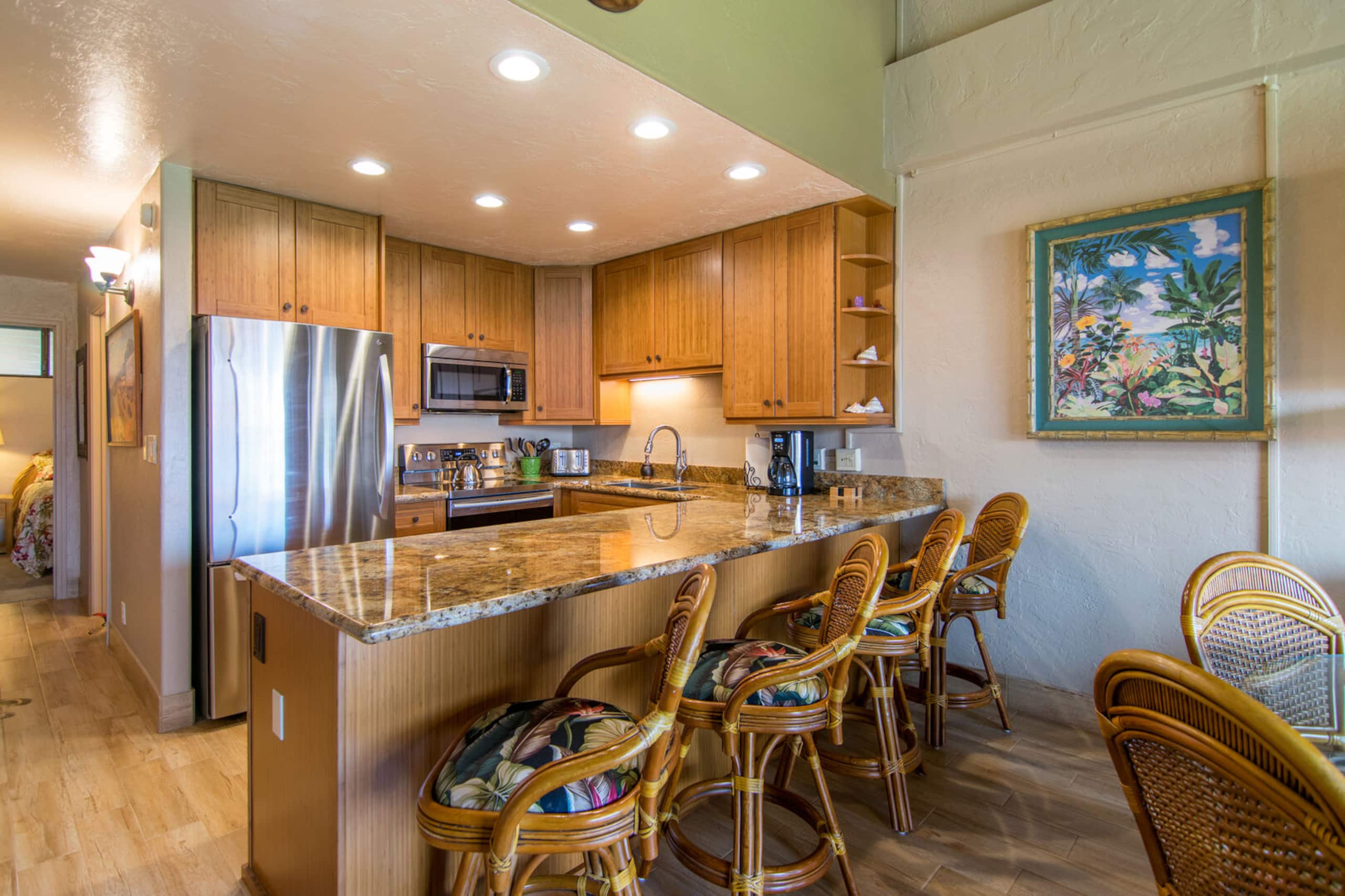 Condo in Lahaina · ★4.68 · 3 bedrooms · 5 beds · 2 baths - Image 7