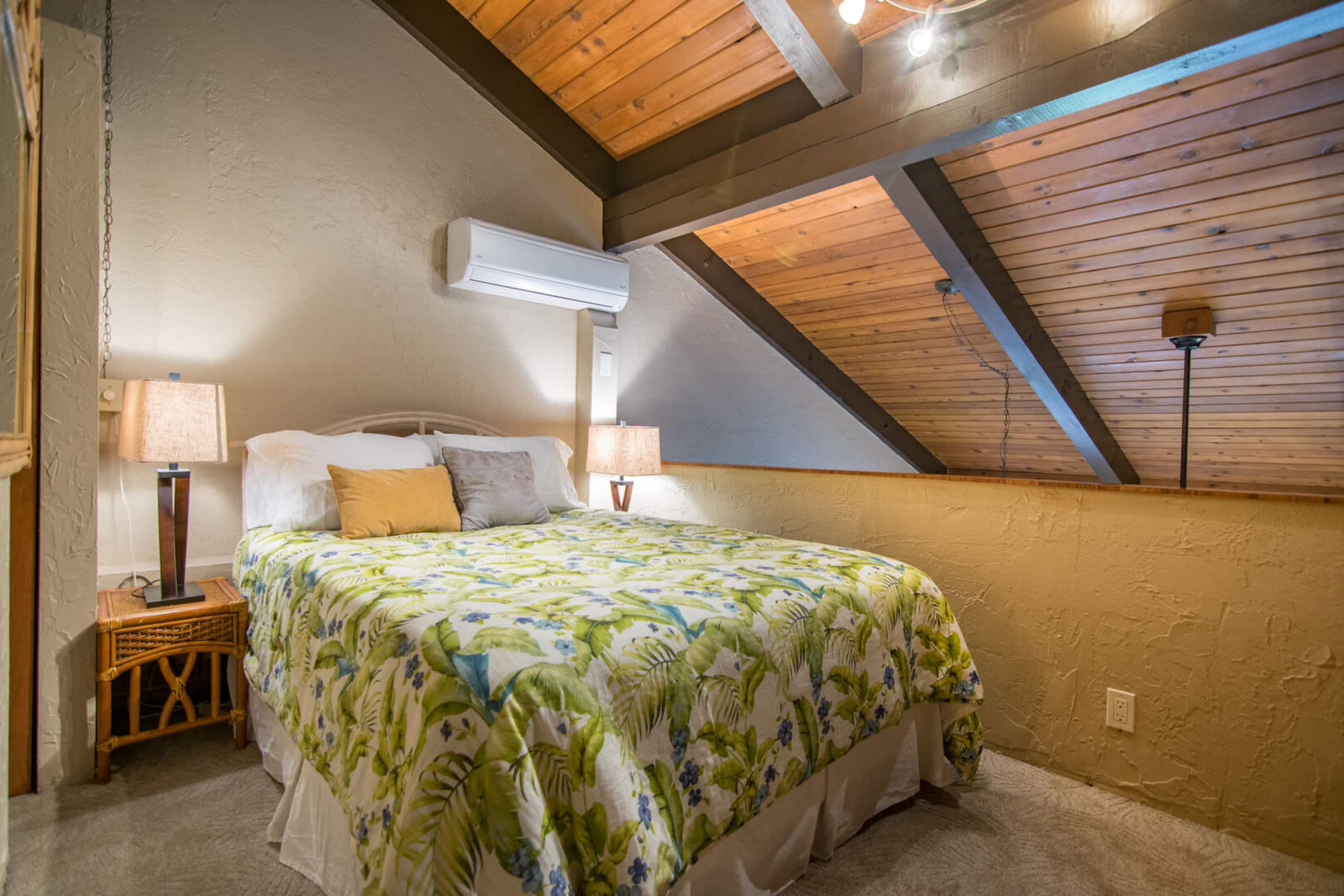 Condo in Lahaina · ★4.68 · 3 bedrooms · 5 beds · 2 baths - Image 23