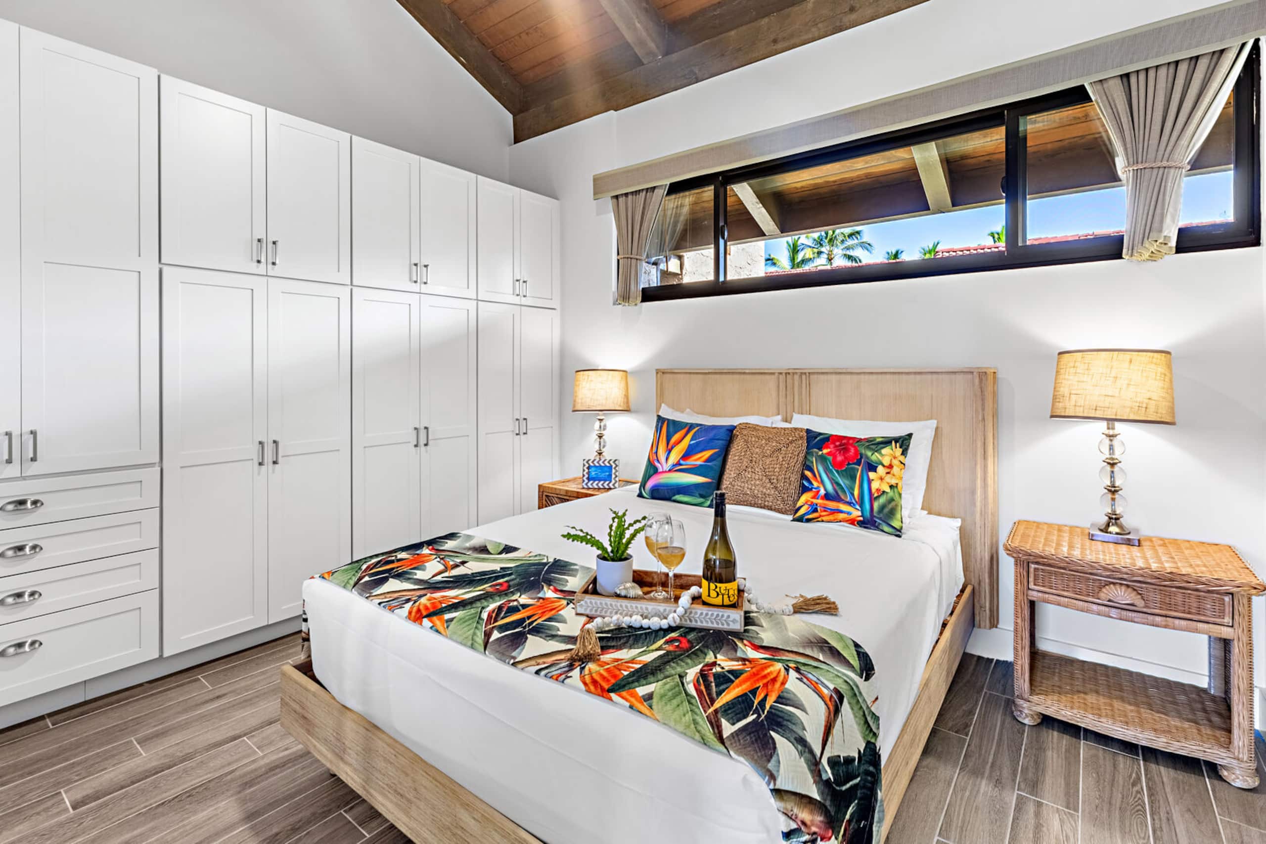 Condo in Lahaina · ★4.53 · 3 bedrooms · 6 beds · 2 baths - Image 24