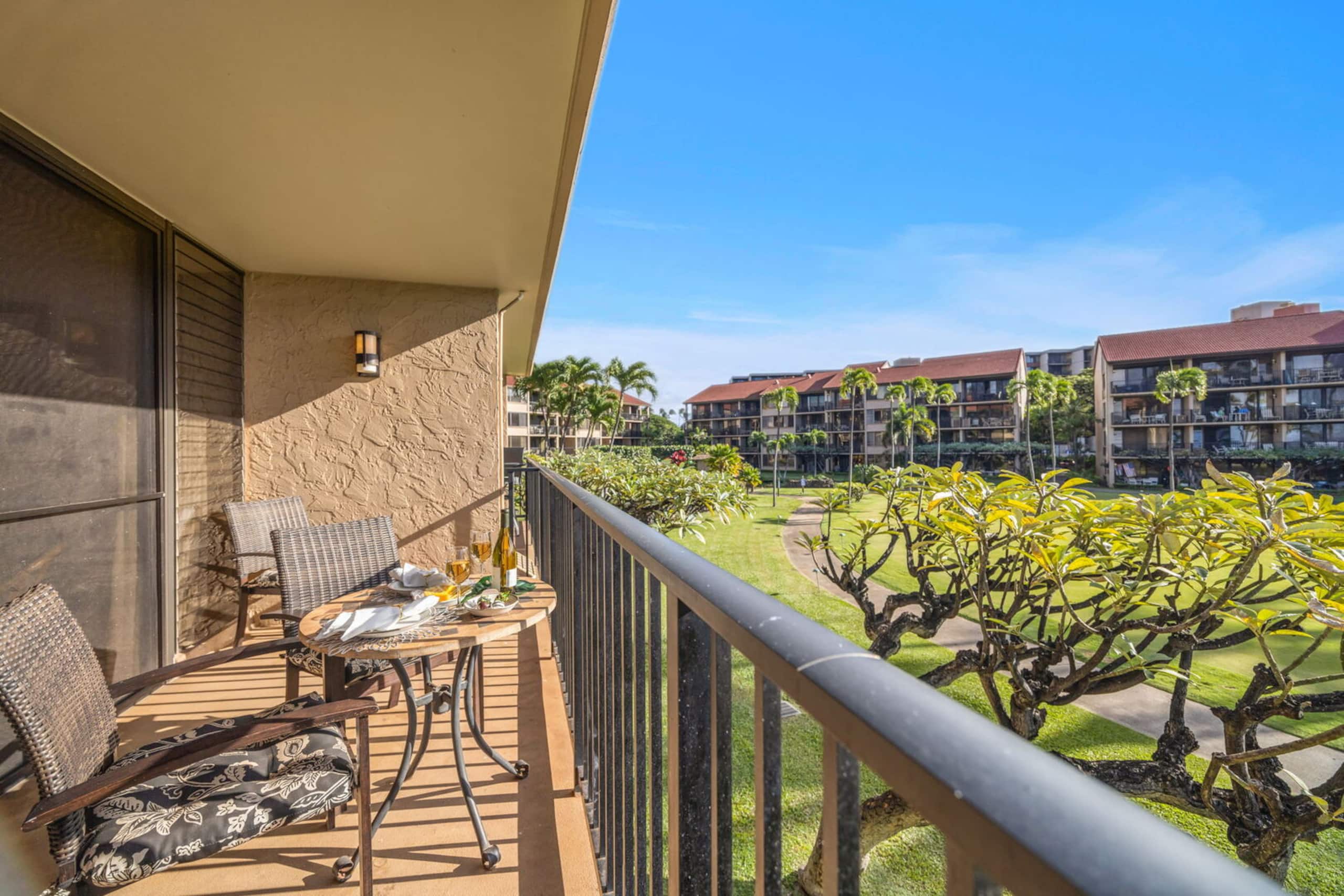 Condo in Lahaina · ★4.77 · 1 bedroom · 1 bed · 1 private bath - Image 32