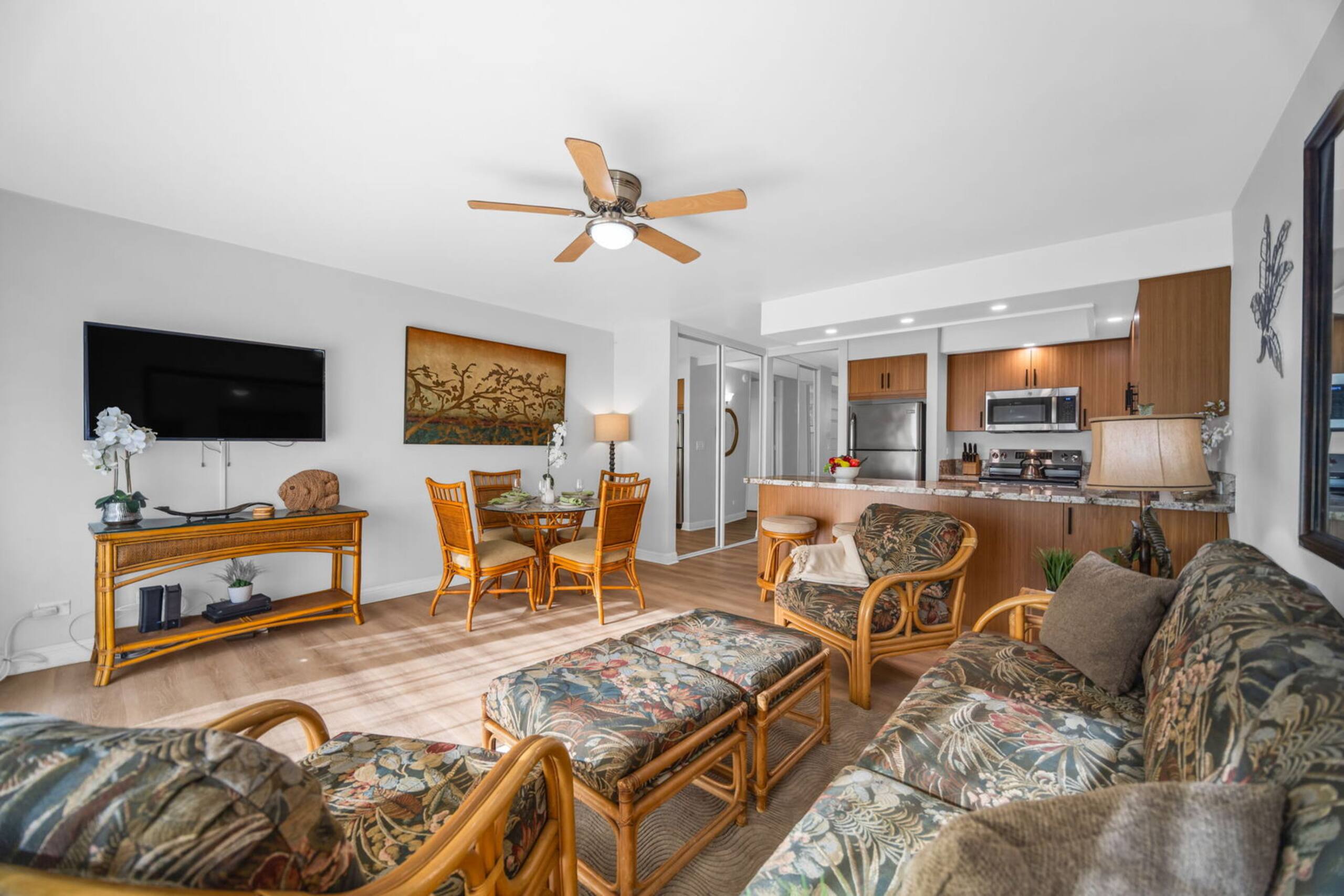 Condo in Lahaina · ★4.77 · 1 bedroom · 1 bed · 1 private bath - Image 4