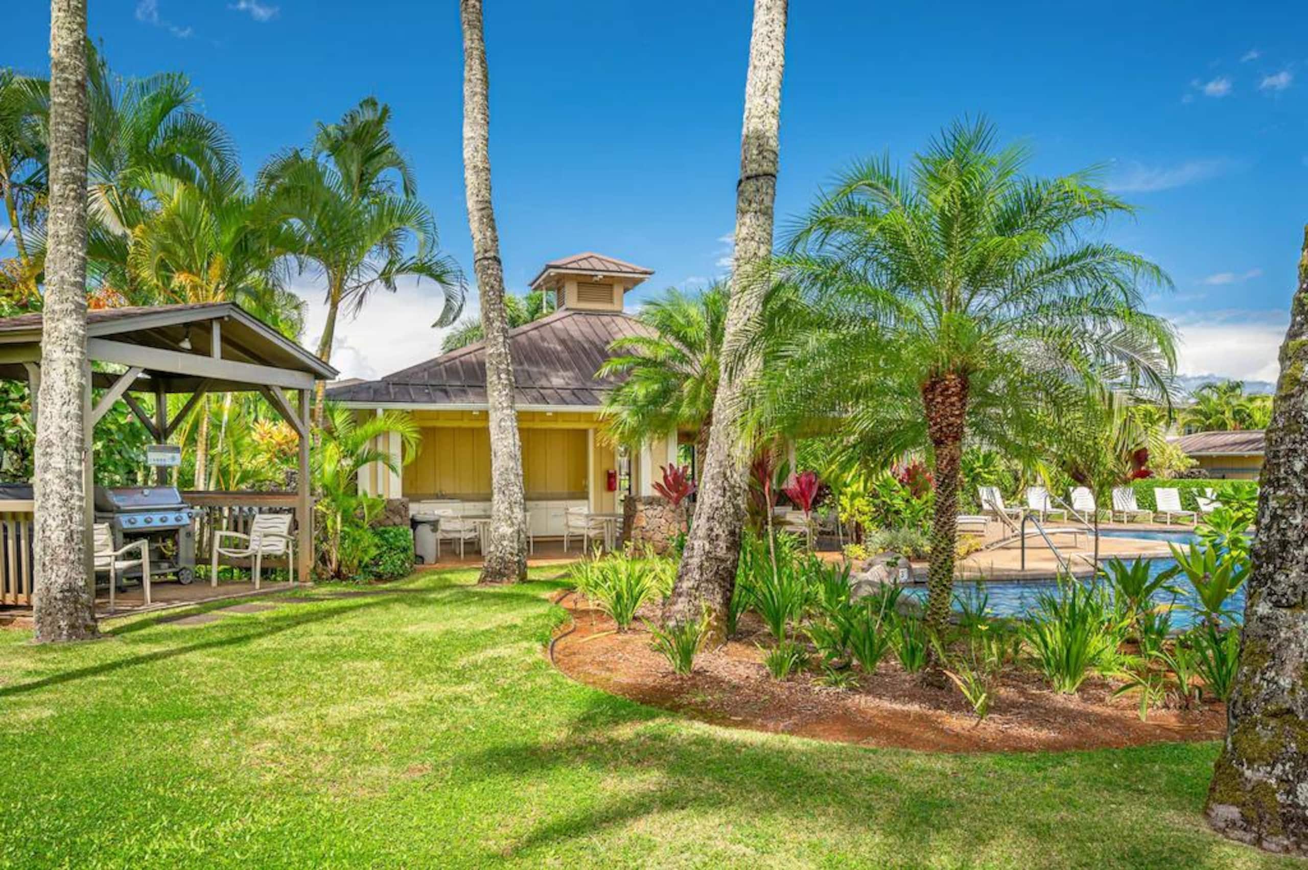 Condo in Princeville · ★4.94 · 2 bedrooms · 2 beds · 2 shared baths - Image 28