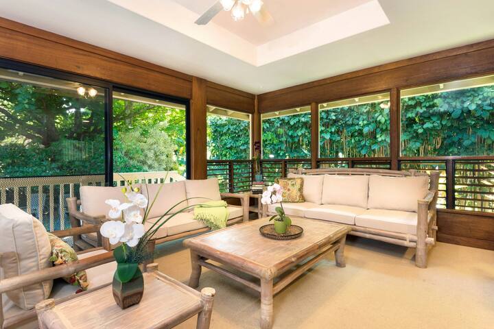 Tropical 5BR Anini Beach | Patio | W/D gallery image 4