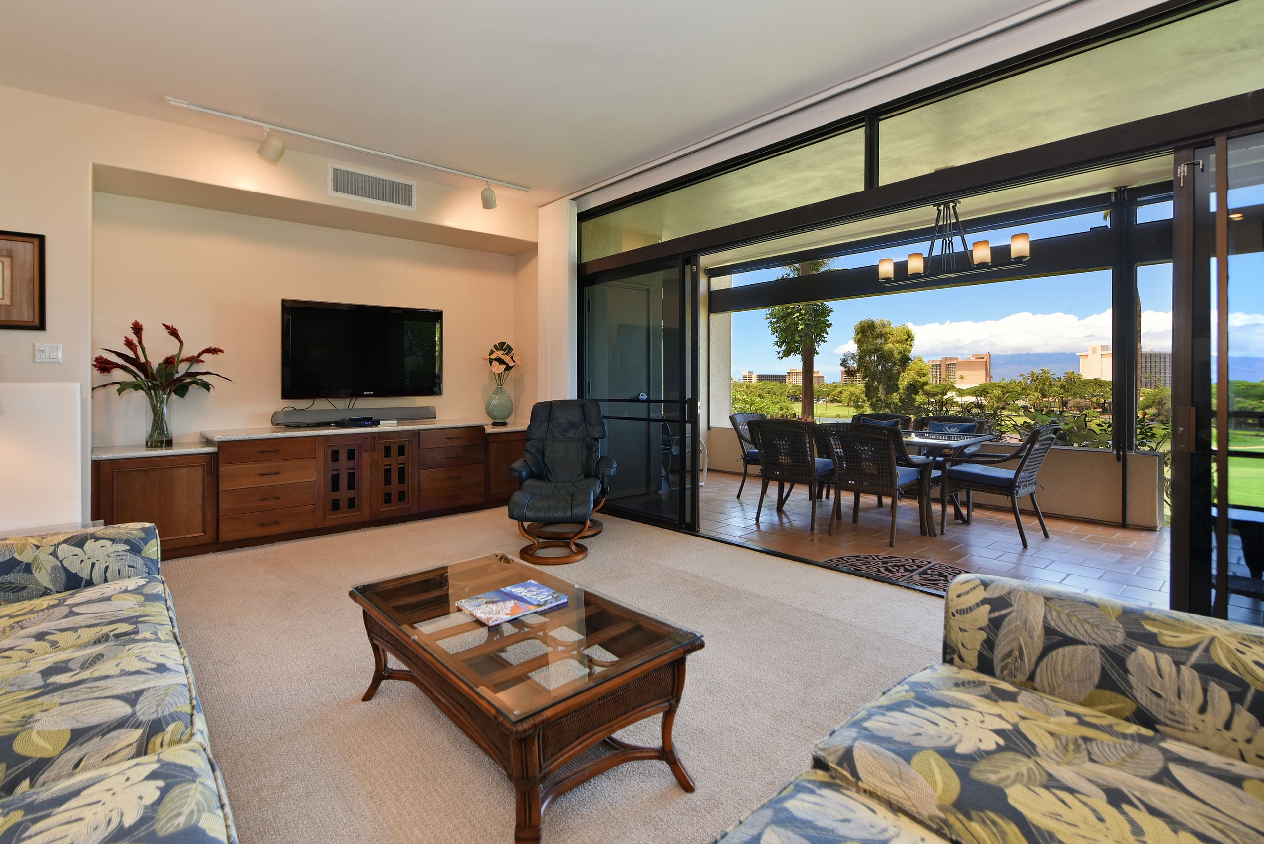 Condo in Lahaina · ★4.79 · 2 bedrooms · 3 beds · 2 baths - Image 1