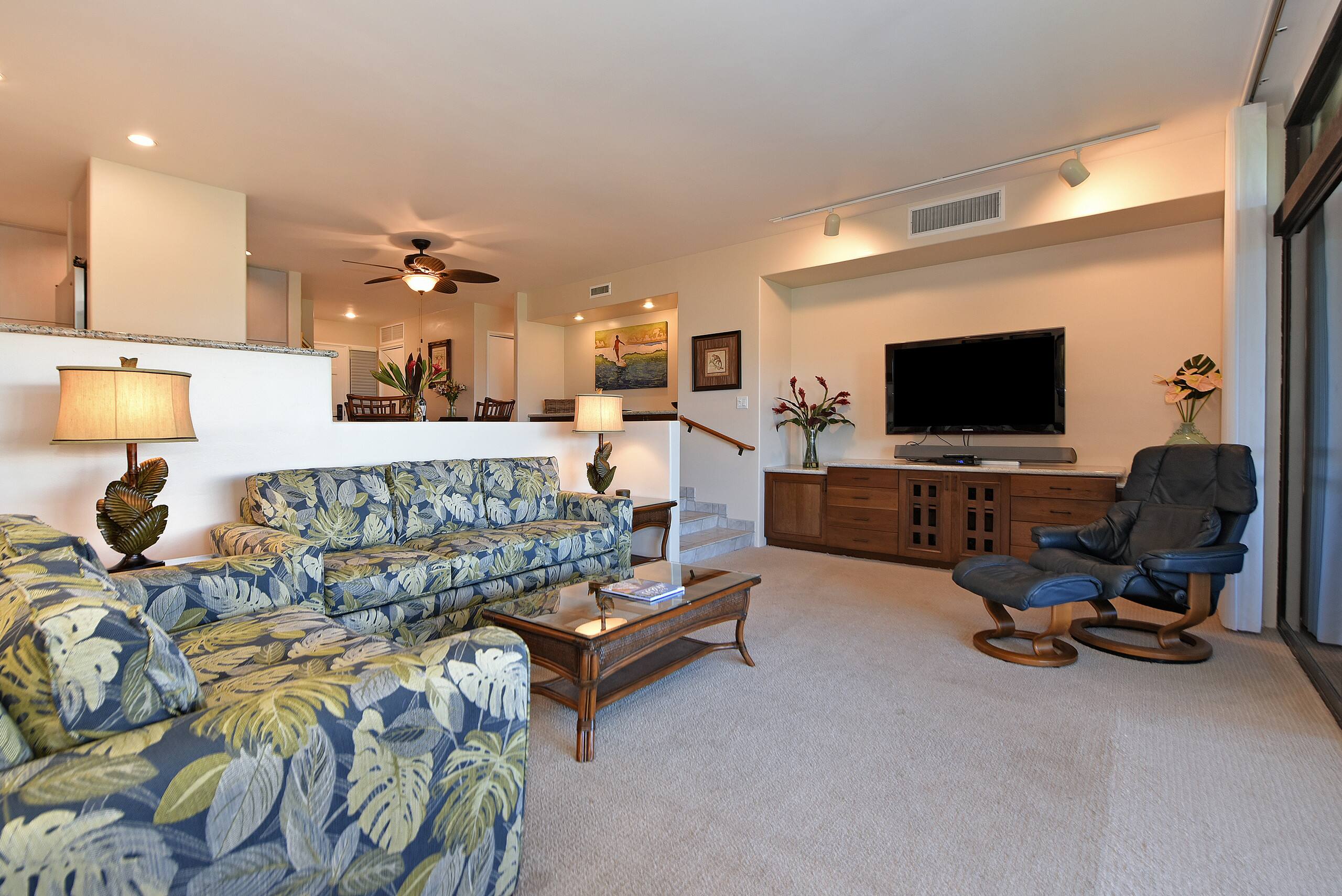 Condo in Lahaina · ★4.79 · 2 bedrooms · 3 beds · 2 baths - Image 4