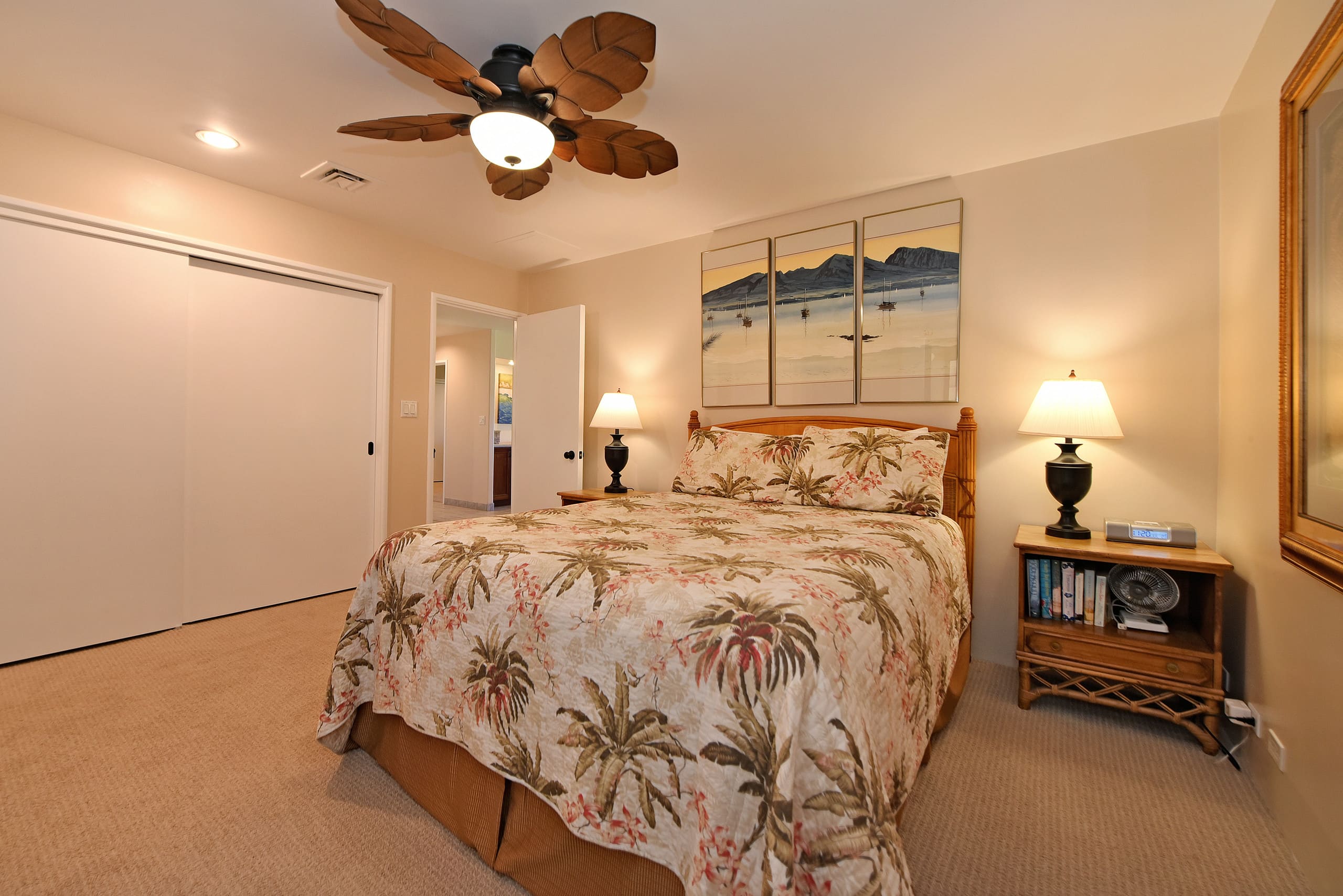 Condo in Lahaina · ★4.79 · 2 bedrooms · 3 beds · 2 baths - Image 17