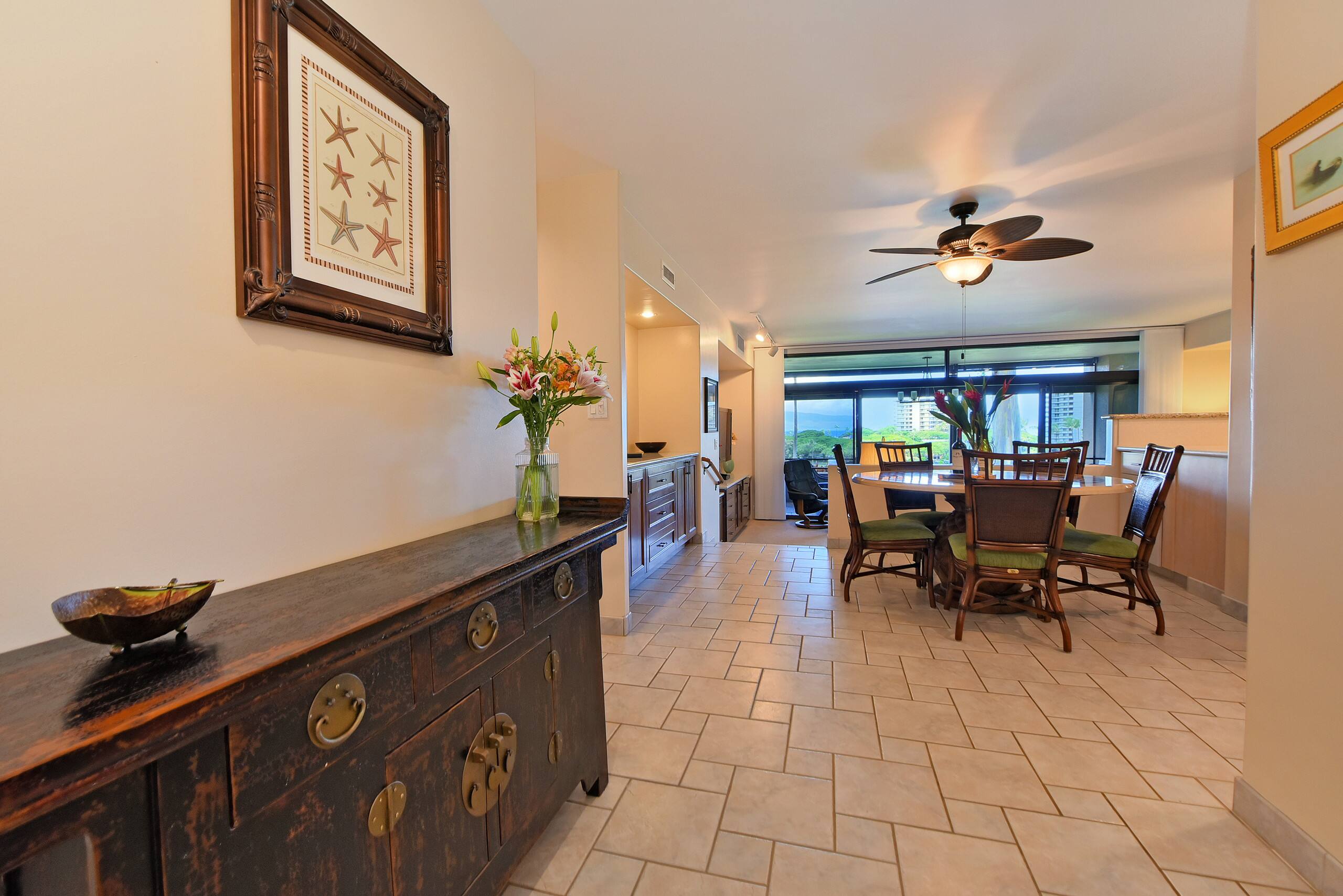 Condo in Lahaina · ★4.79 · 2 bedrooms · 3 beds · 2 baths - Image 11