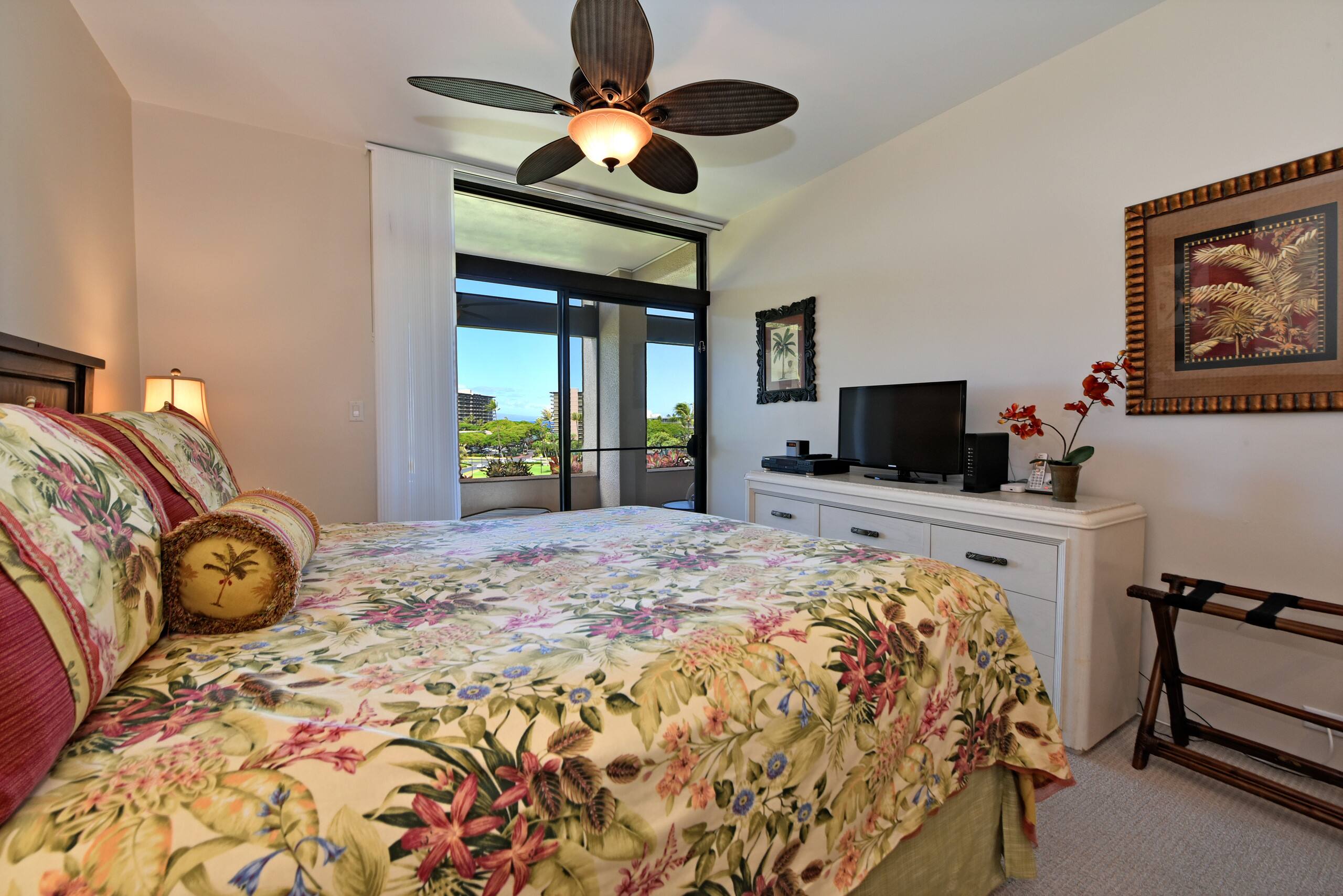Condo in Lahaina · ★4.79 · 2 bedrooms · 3 beds · 2 baths - Image 14