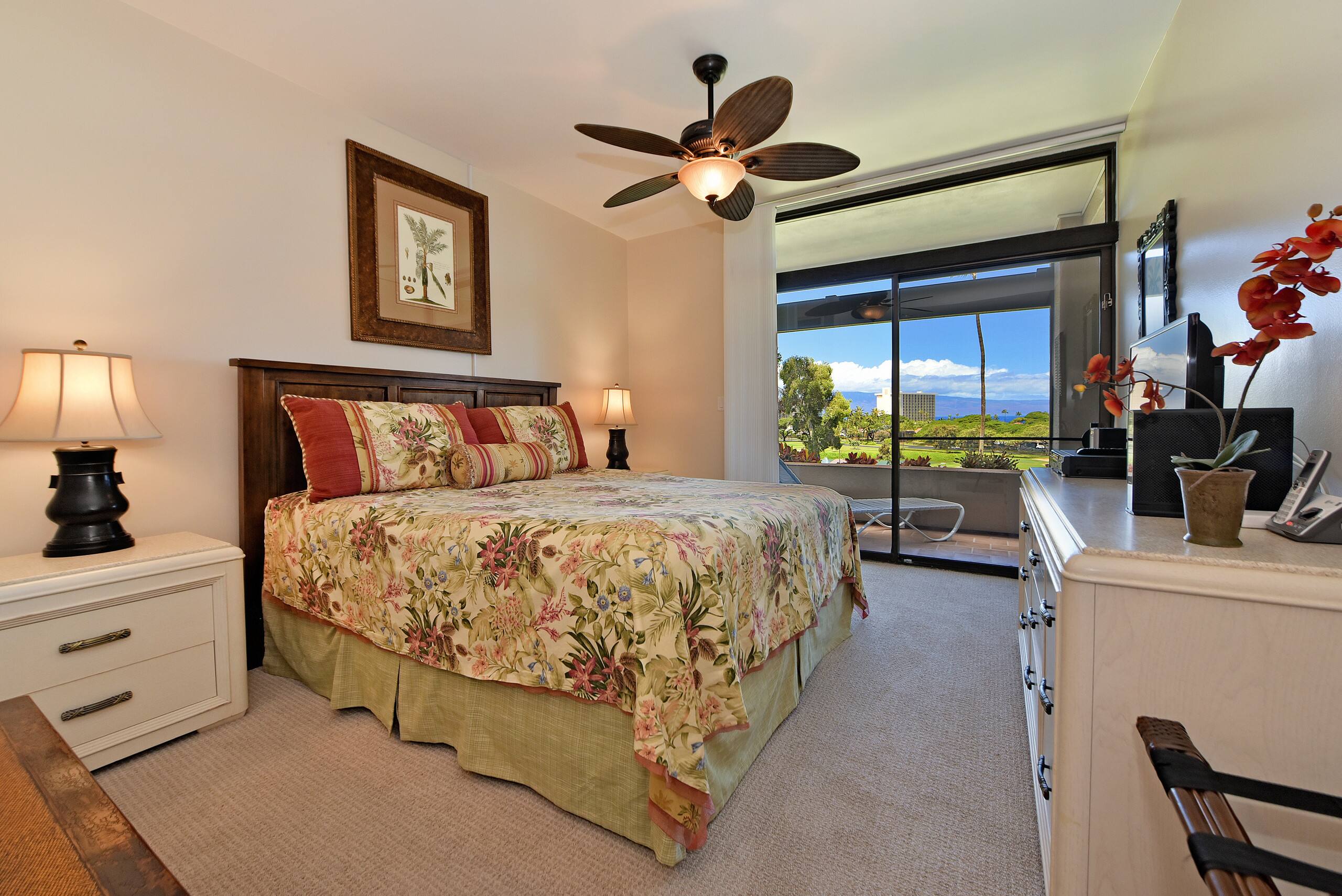 Condo in Lahaina · ★4.79 · 2 bedrooms · 3 beds · 2 baths - Image 12