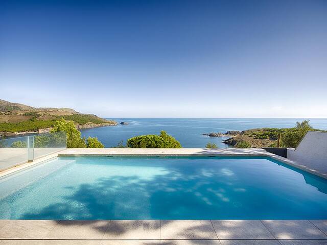 myfenolleda b – beautiful house in grifeu with sha gallery image 2