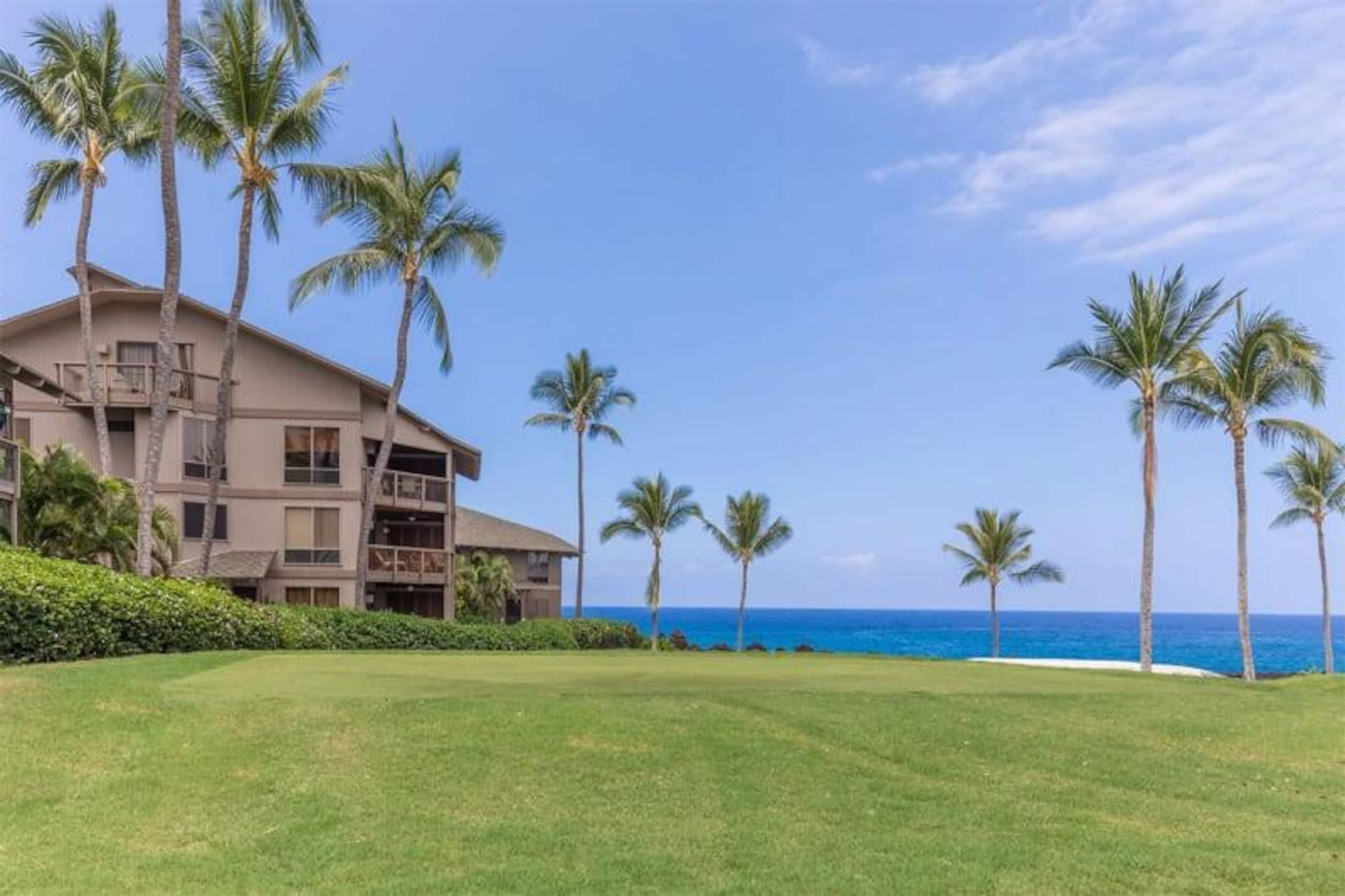 Condo in KAILUA-KONA · ★4.7 · 2 bedrooms · 3 beds · 2 private baths - Image 32