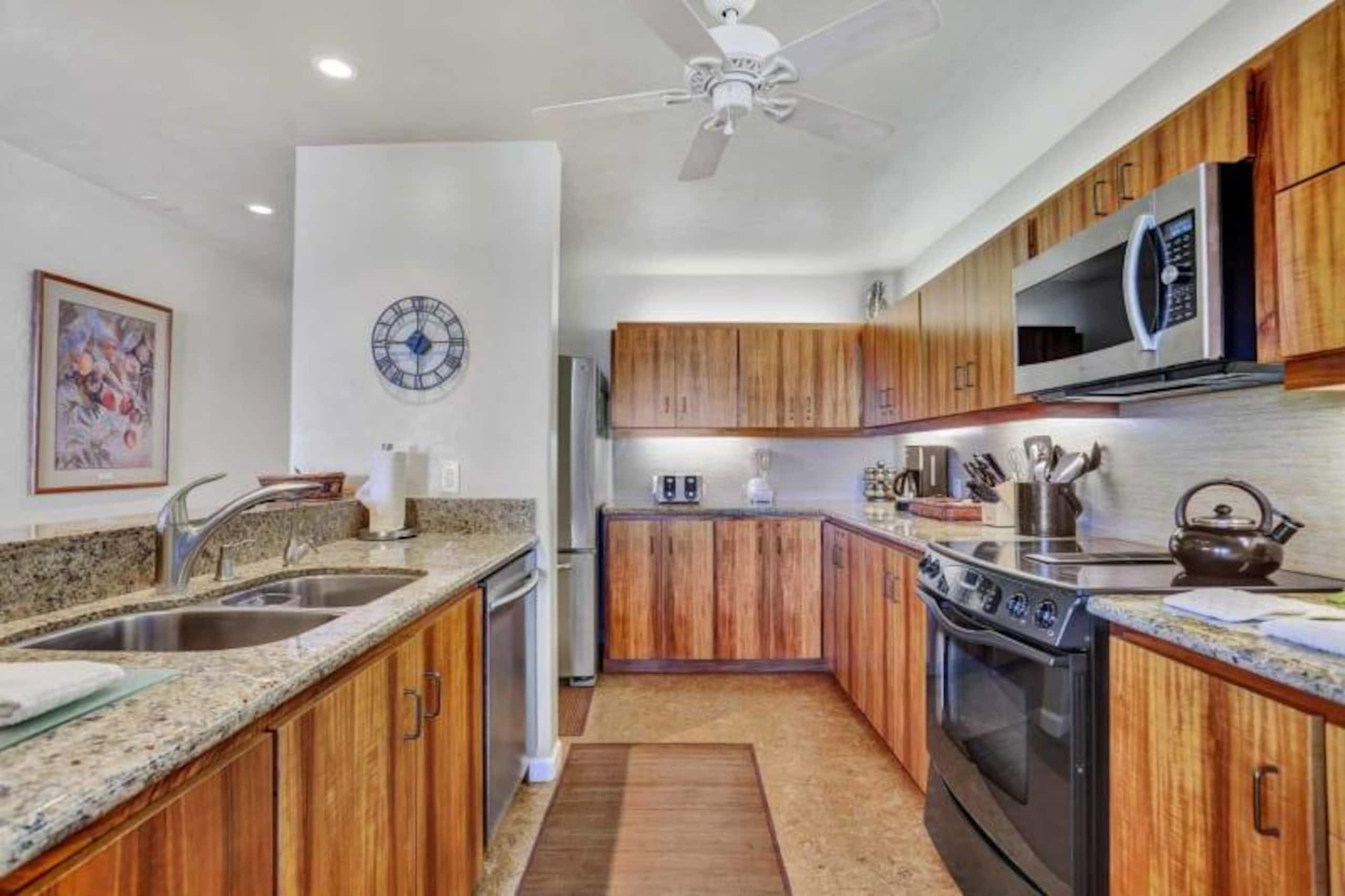 Condo in KAILUA-KONA · ★4.7 · 2 bedrooms · 3 beds · 2 private baths - Image 6