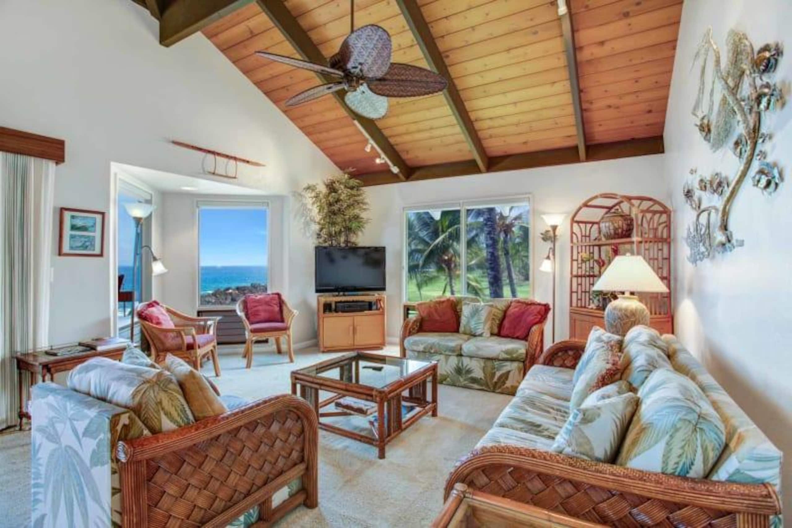 Condo in KAILUA-KONA · ★4.7 · 2 bedrooms · 3 beds · 2 private baths - Image 3