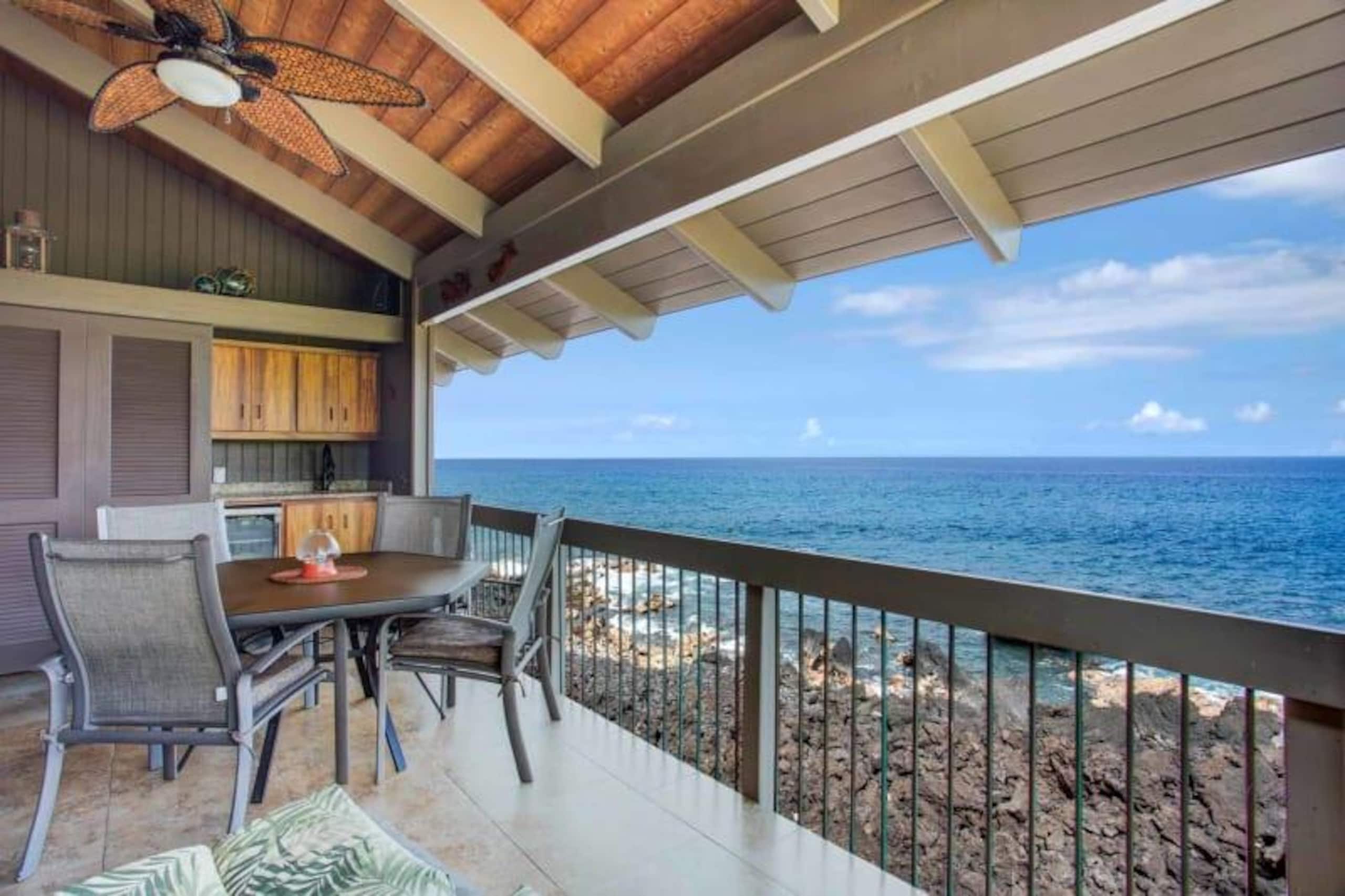 Condo in KAILUA-KONA · ★4.7 · 2 bedrooms · 3 beds · 2 private baths - Image 15