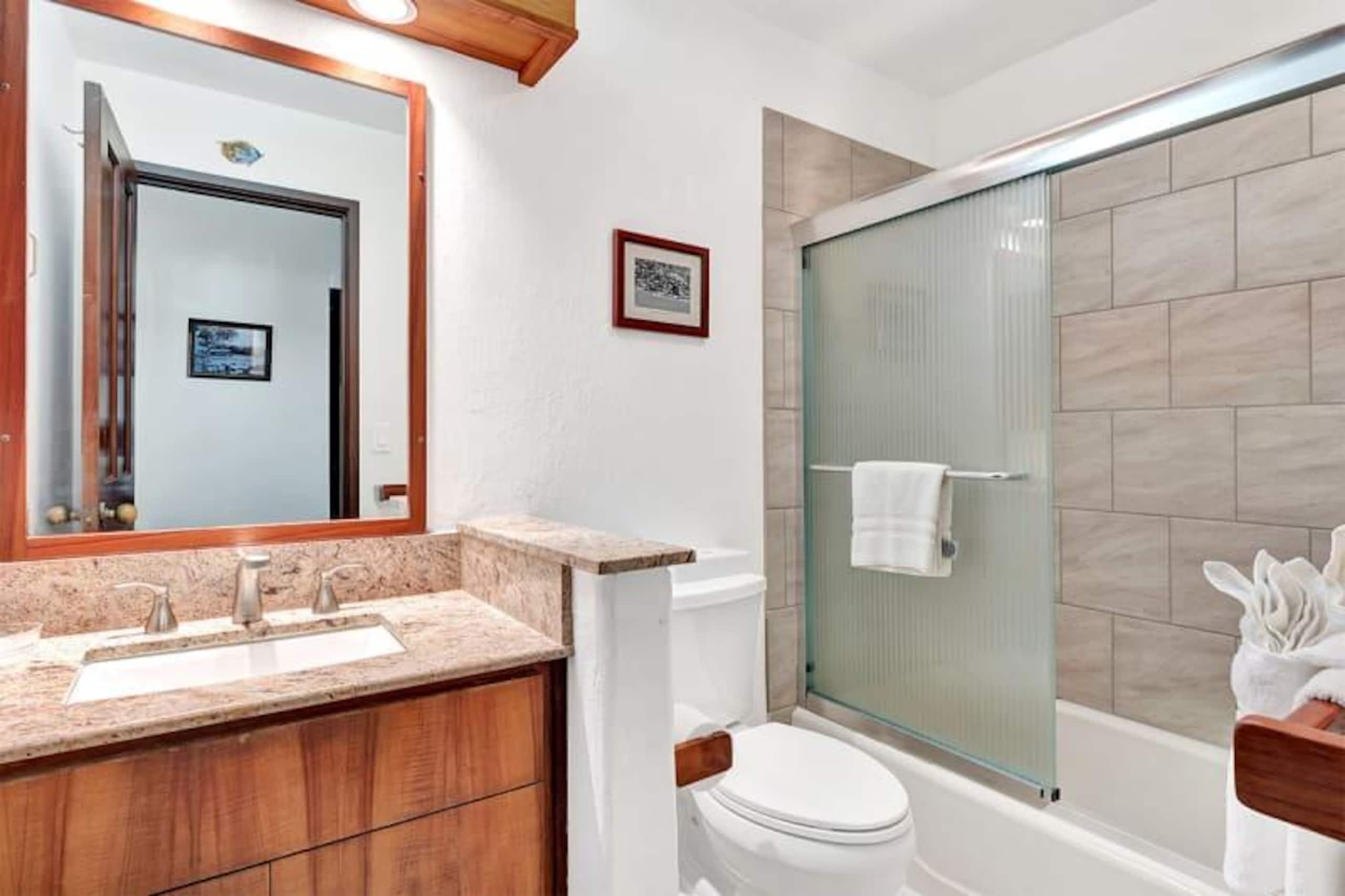 Condo in KAILUA-KONA · ★4.14 · 1 bedroom · 1 bed · 2 baths - Image 14