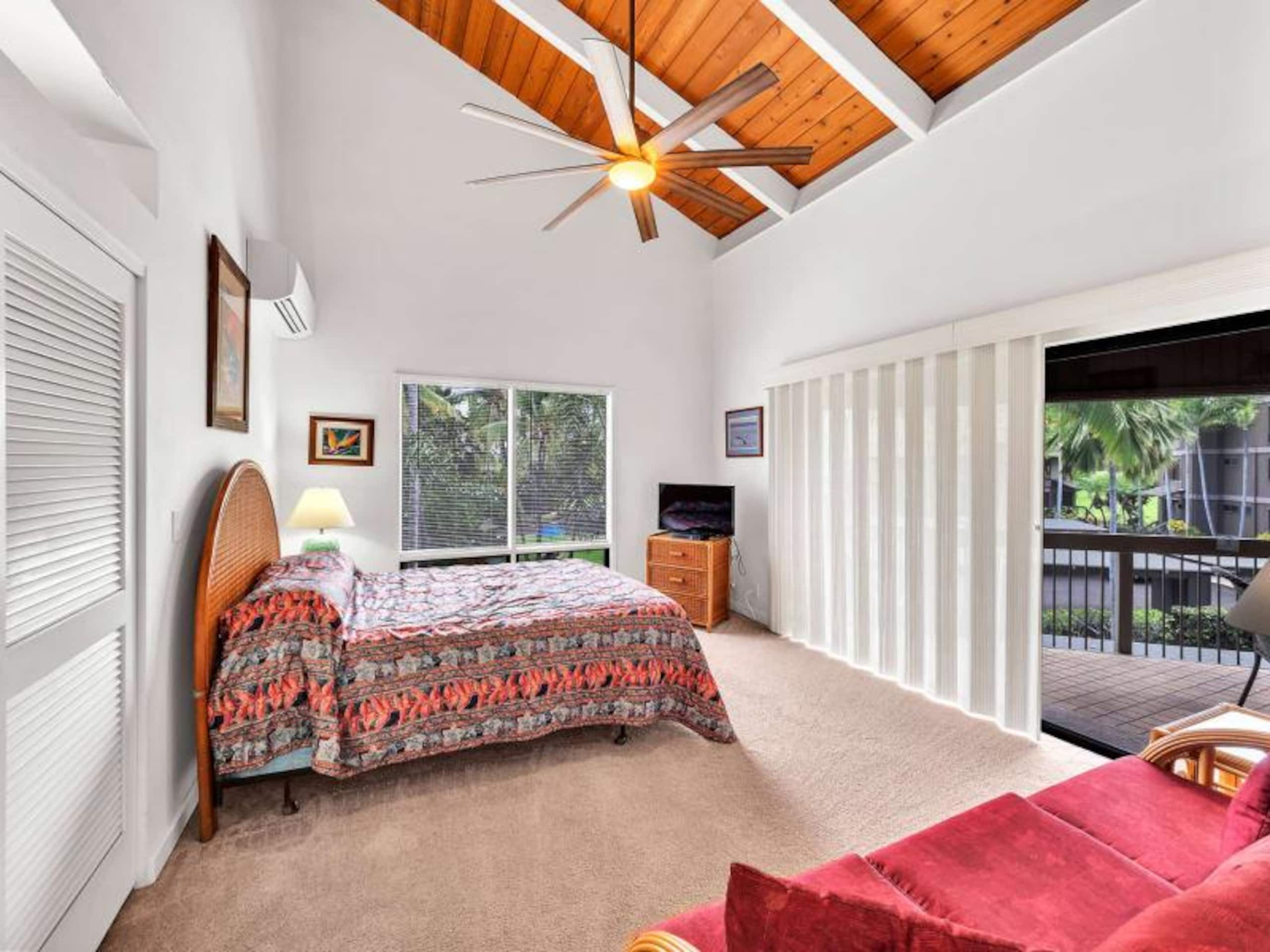 Condo in KAILUA-KONA · ★4.54 · 2 bedrooms · 3 beds · 2 baths - Image 11
