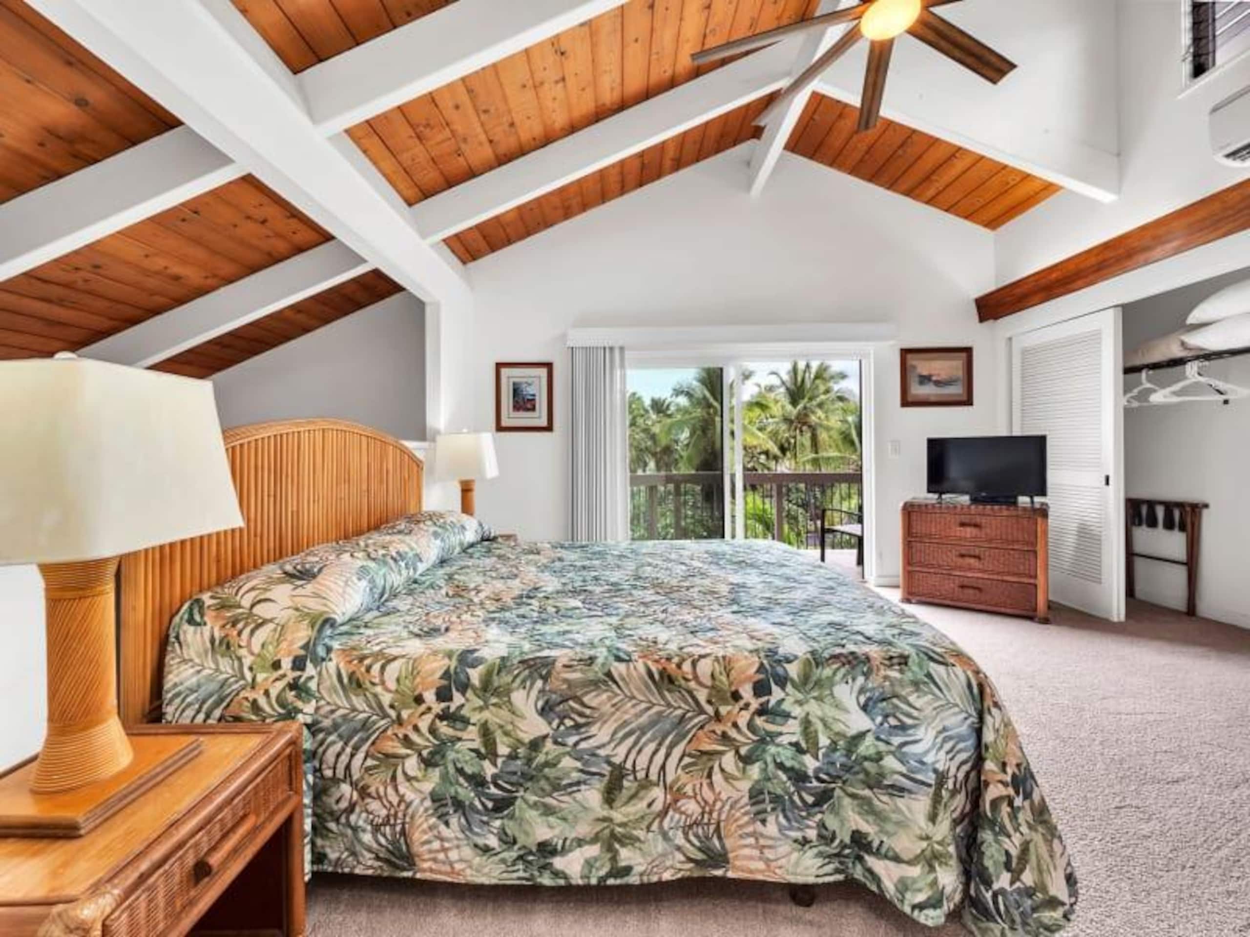 Condo in KAILUA-KONA · ★4.54 · 2 bedrooms · 3 beds · 2 baths - Image 4