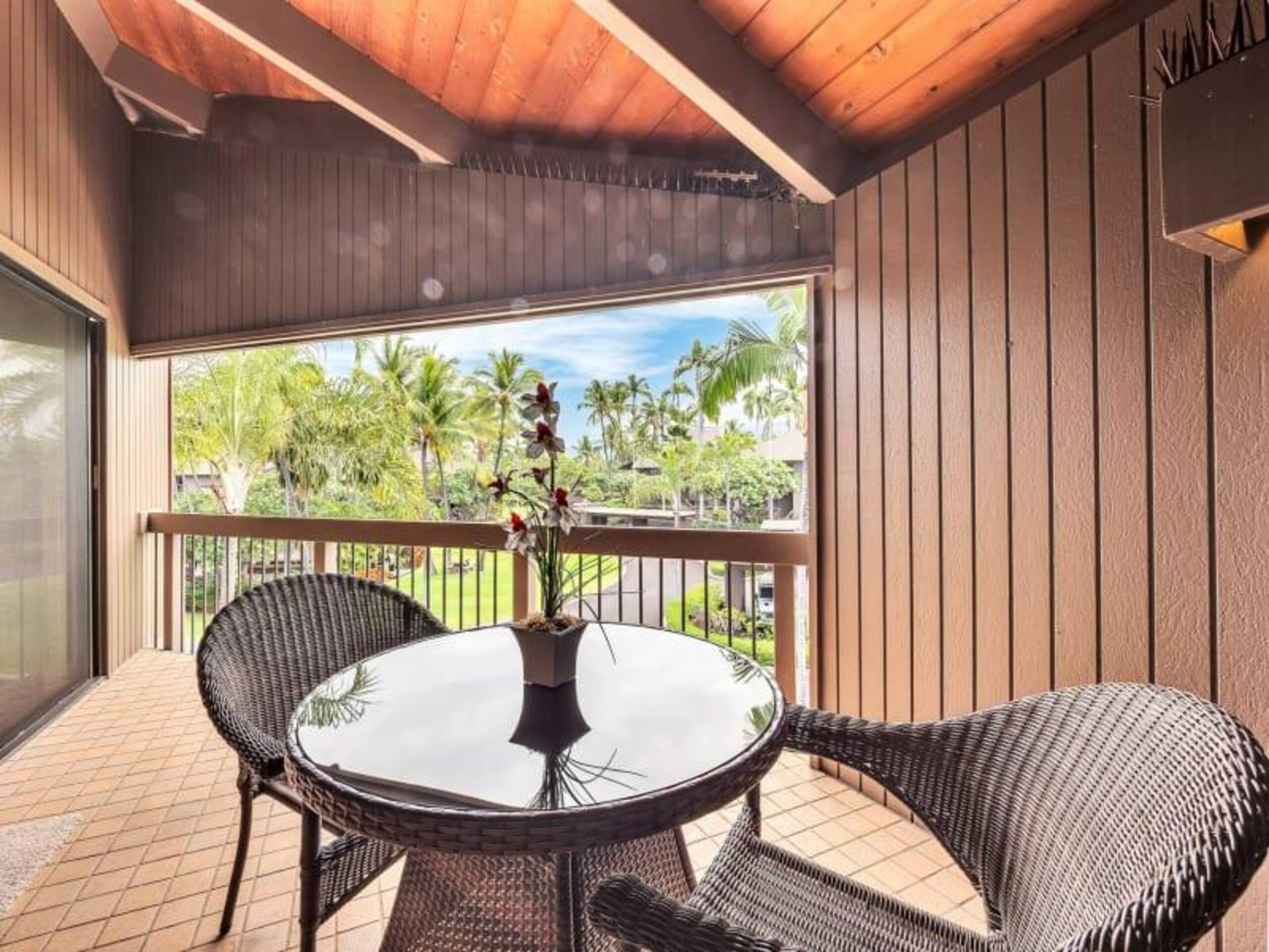 Condo in KAILUA-KONA · ★4.54 · 2 bedrooms · 3 beds · 2 baths - Image 14