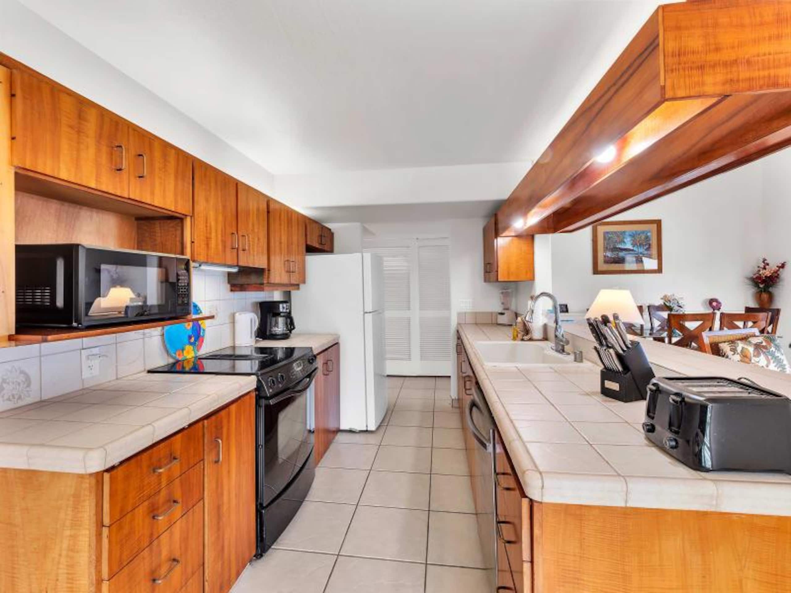 Condo in KAILUA-KONA · ★4.54 · 2 bedrooms · 3 beds · 2 baths - Image 3