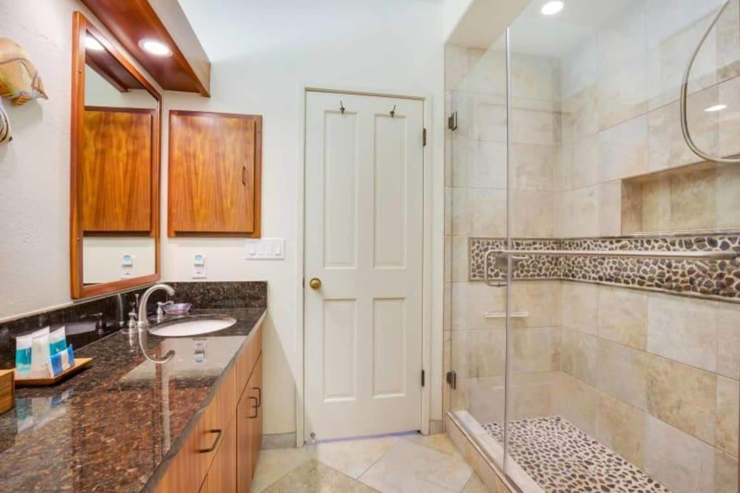 Condo in KAILUA-KONA · ★4.5 · 2 bedrooms · 3 beds · 2 baths - Image 23