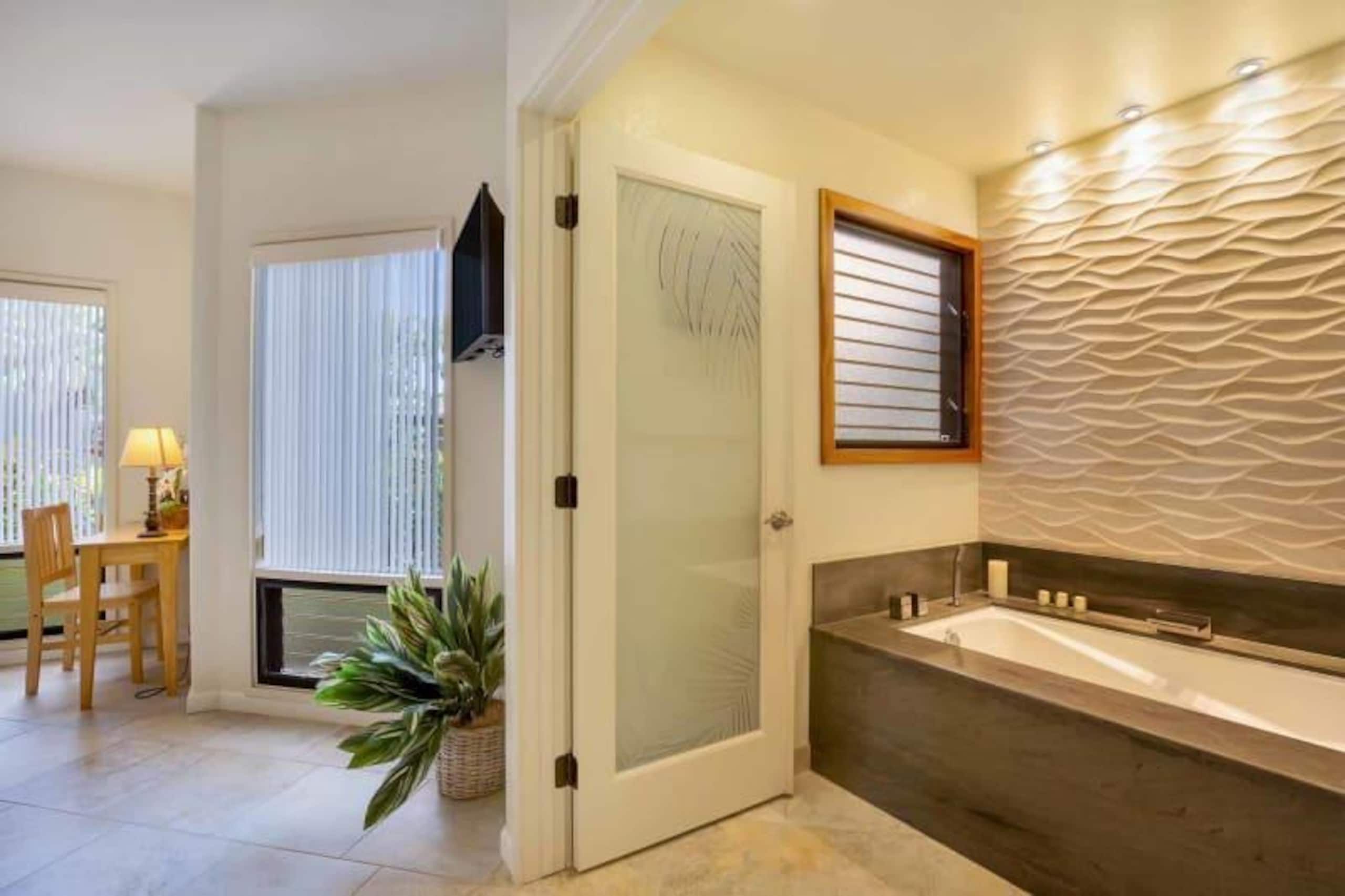 Condo in KAILUA-KONA · ★4.5 · 2 bedrooms · 3 beds · 2 baths - Image 13