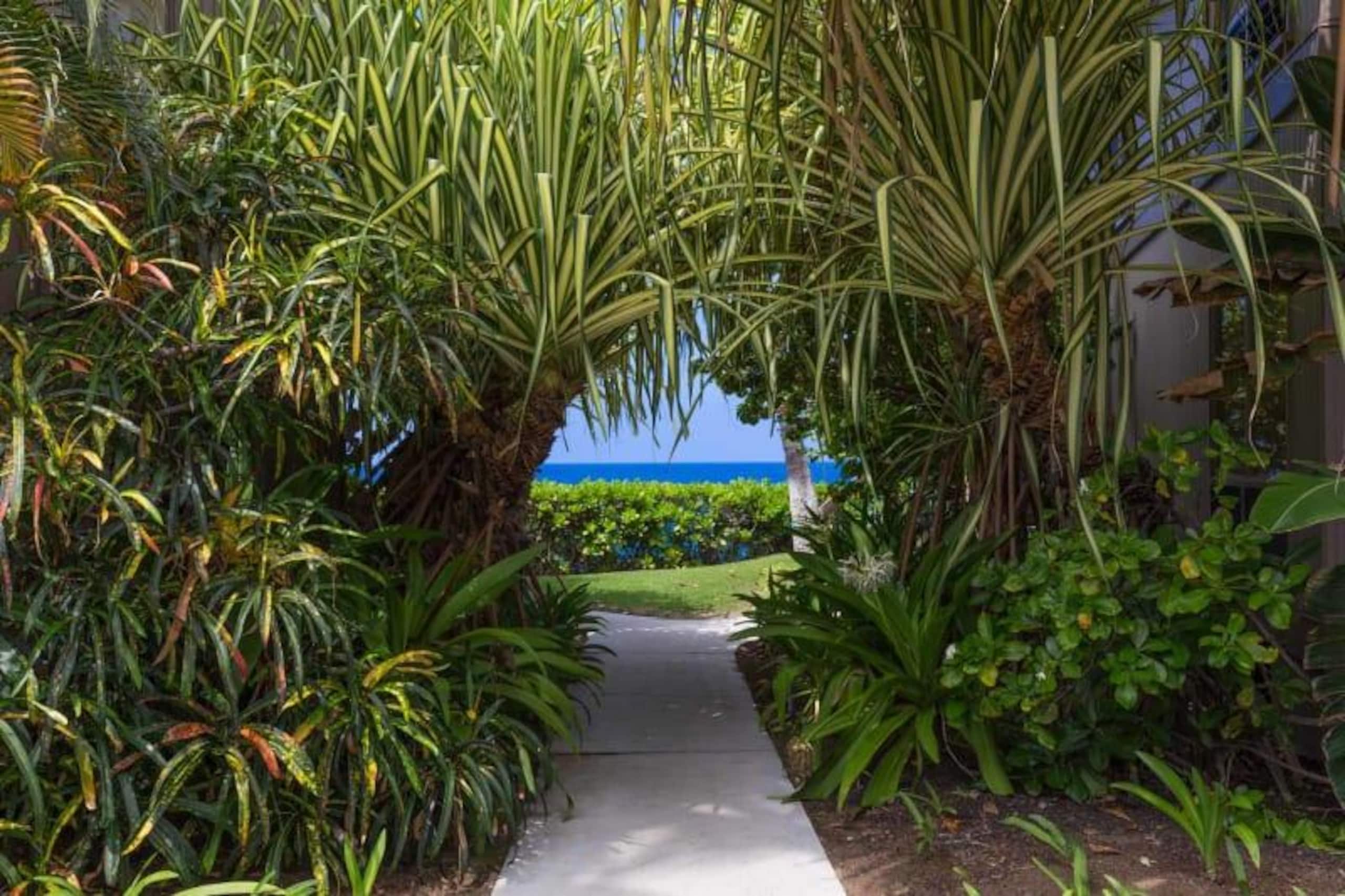 Condo in KAILUA-KONA · ★4.5 · 2 bedrooms · 3 beds · 2 baths - Image 33