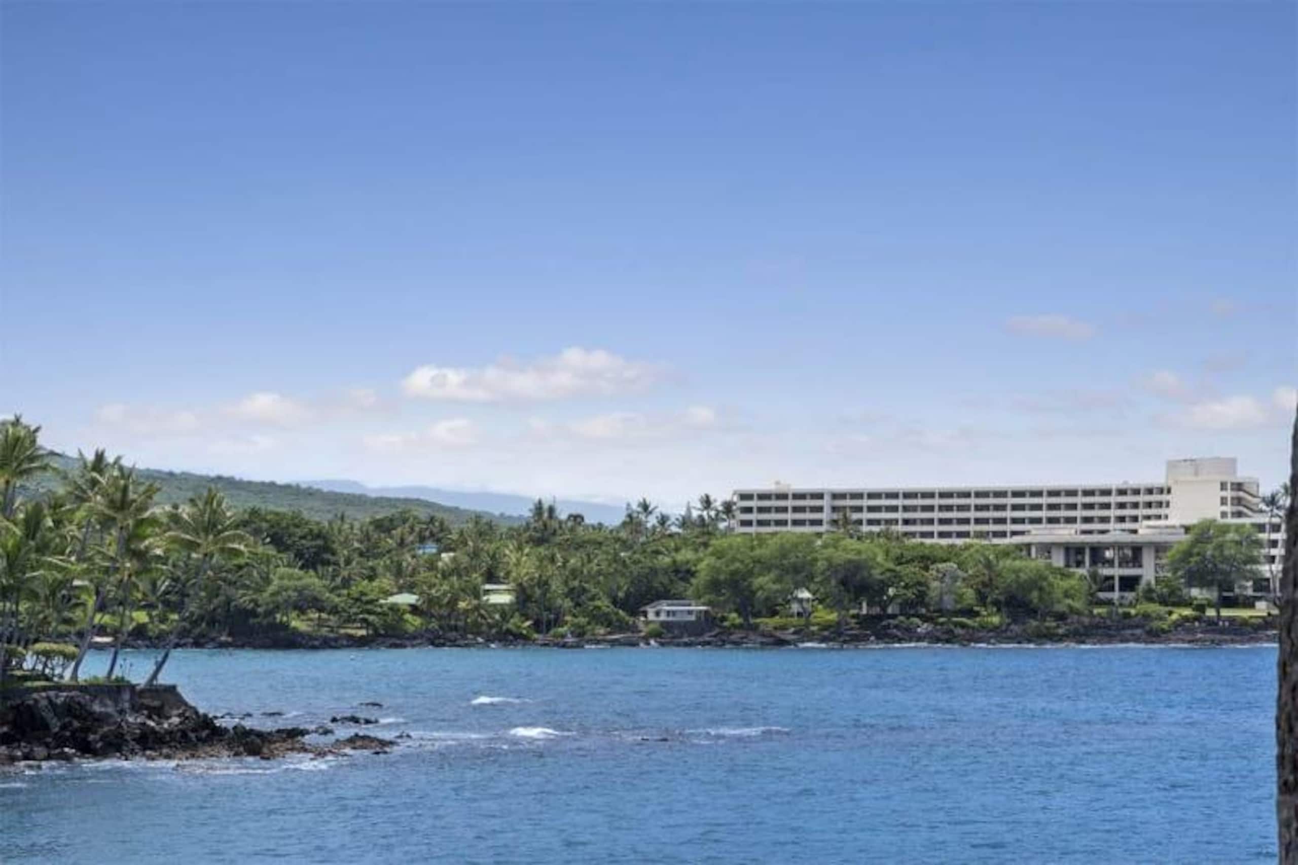 Condo in KAILUA-KONA · ★4.67 · 2 bedrooms · 3 beds · 2 baths - Image 31