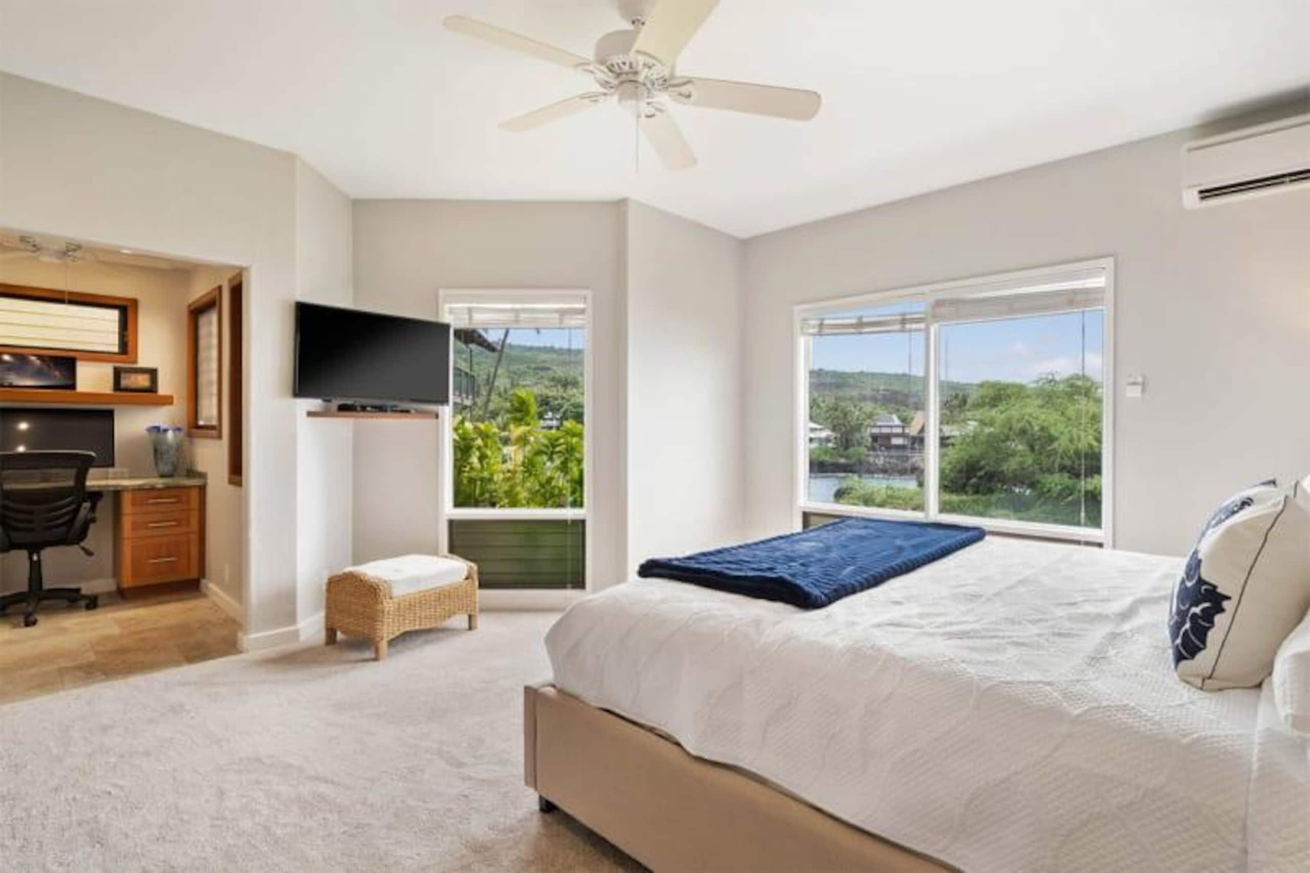 Condo in KAILUA-KONA · ★4.67 · 2 bedrooms · 3 beds · 2 baths - Image 11