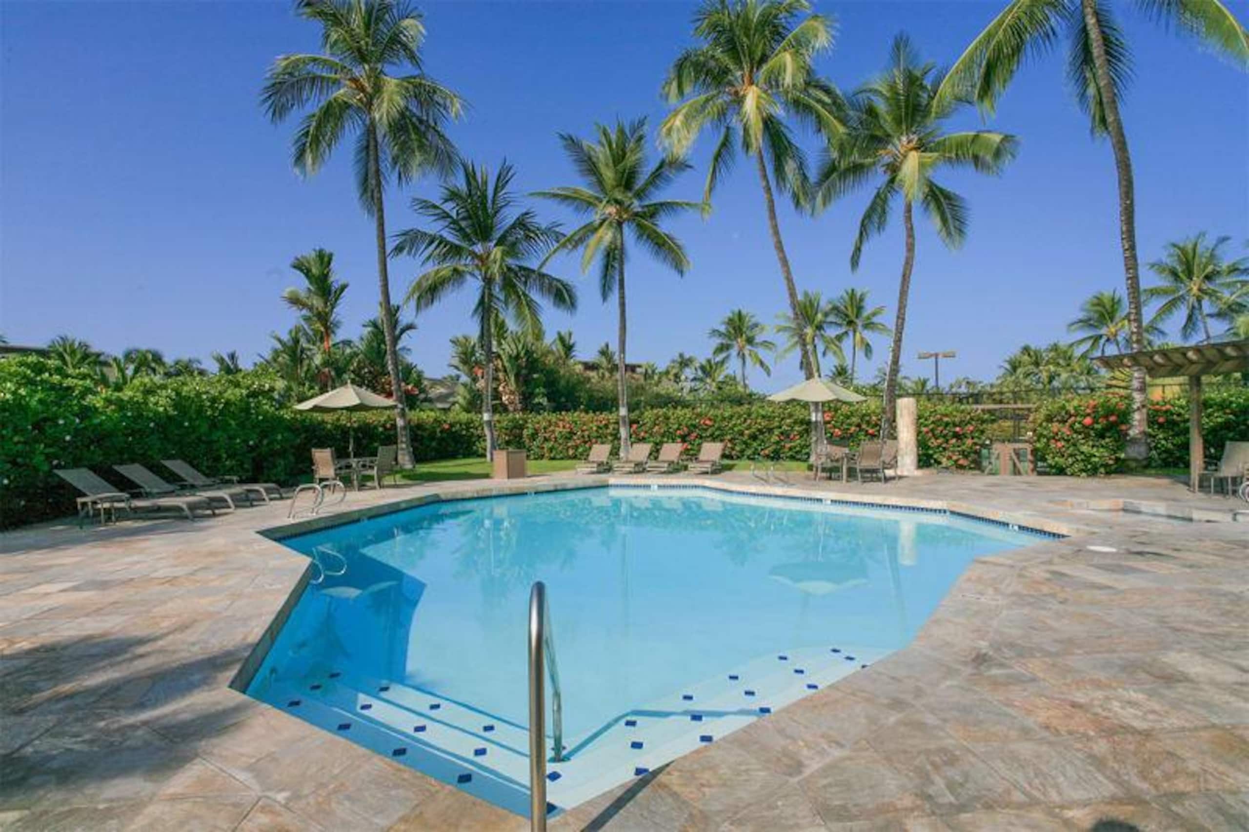 Condo in KAILUA-KONA · ★4.67 · 2 bedrooms · 3 beds · 2 baths - Image 18