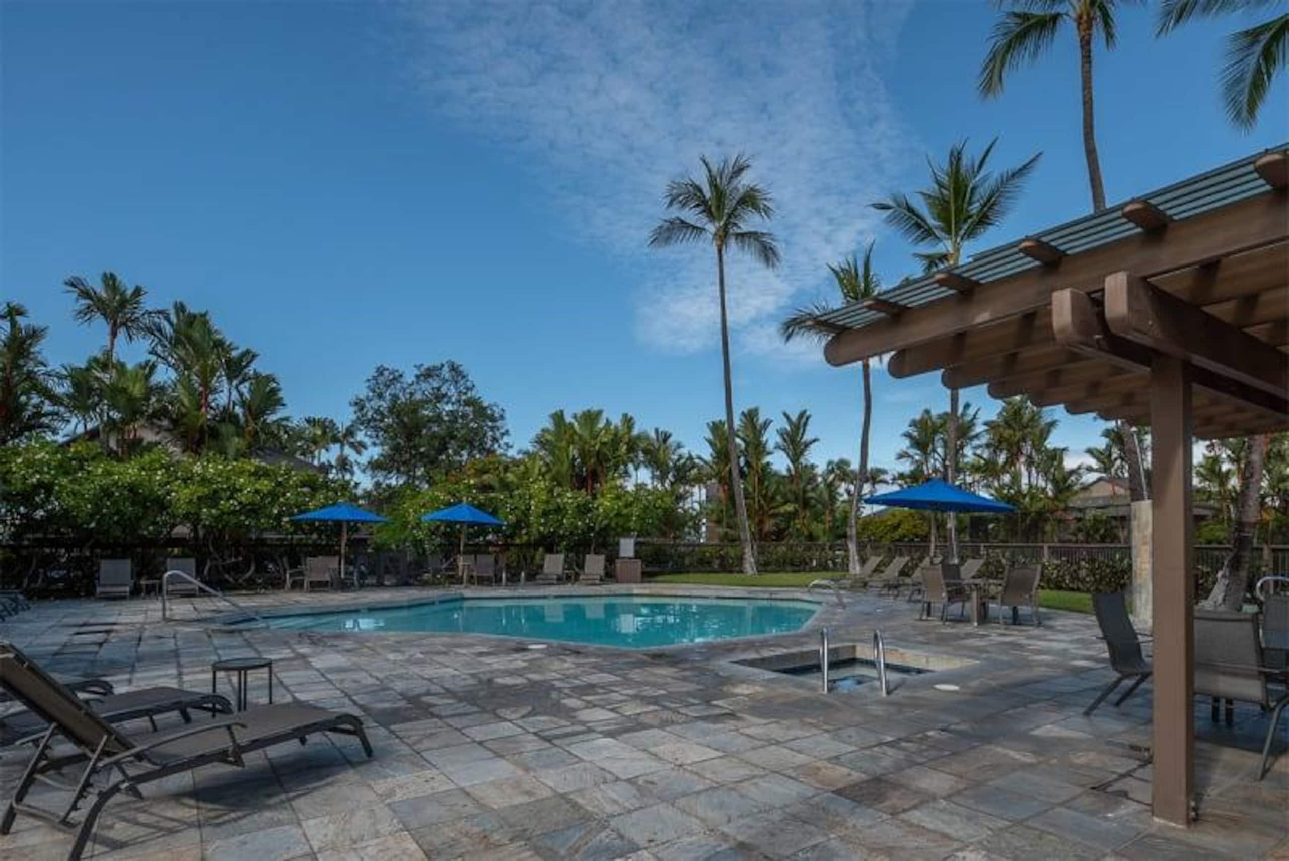 Condo in KAILUA-KONA · ★4.33 · 2 bedrooms · 3 beds · 2 baths - Image 21
