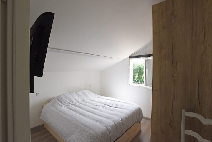 საძინებელი 2