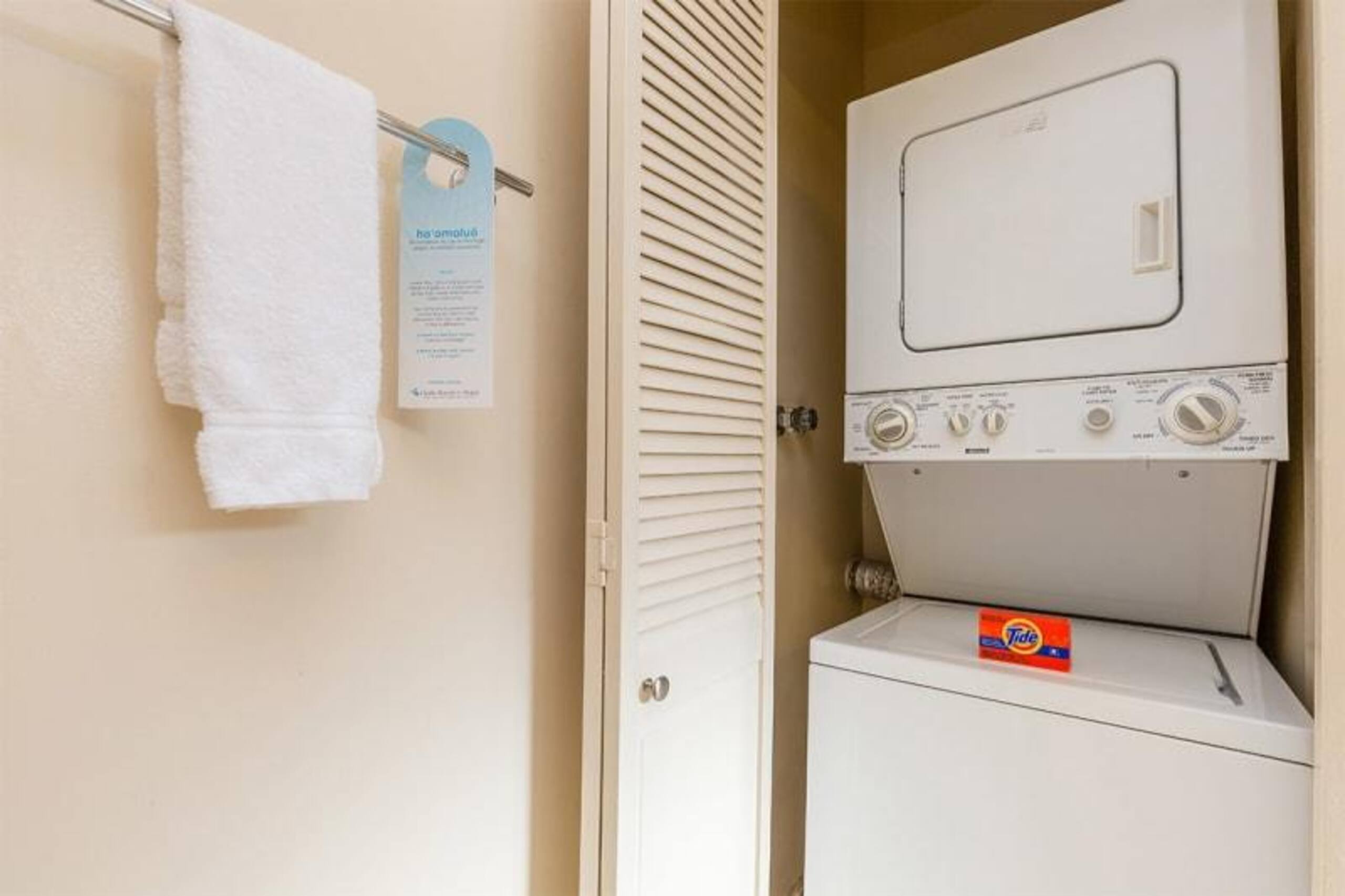 Condo in Honolulu · ★4.6 · Studio · 1 bed · 1 private bath - Image 12