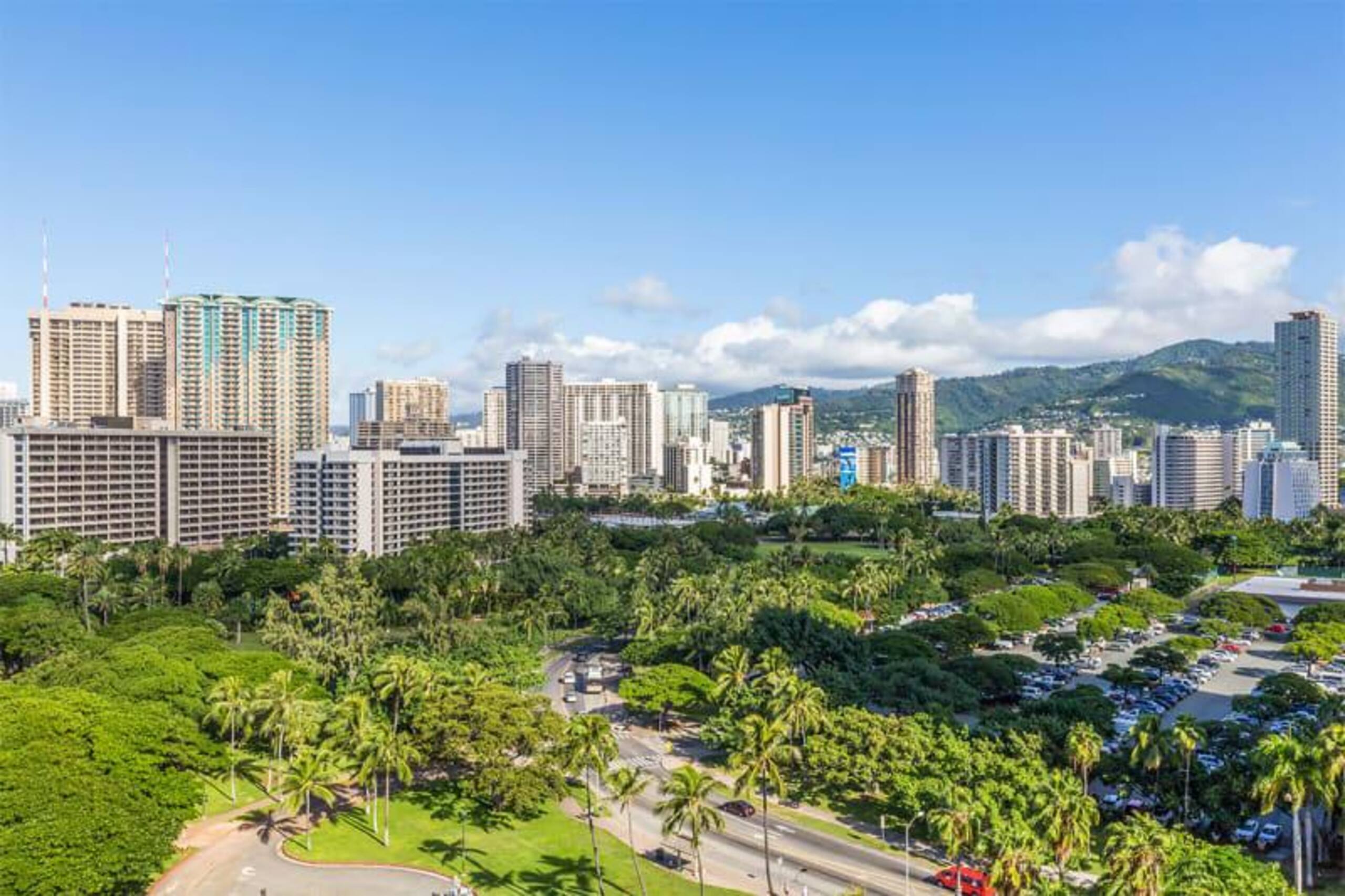 Condo in Honolulu · ★4.6 · Studio · 1 bed · 1 private bath - Image 24