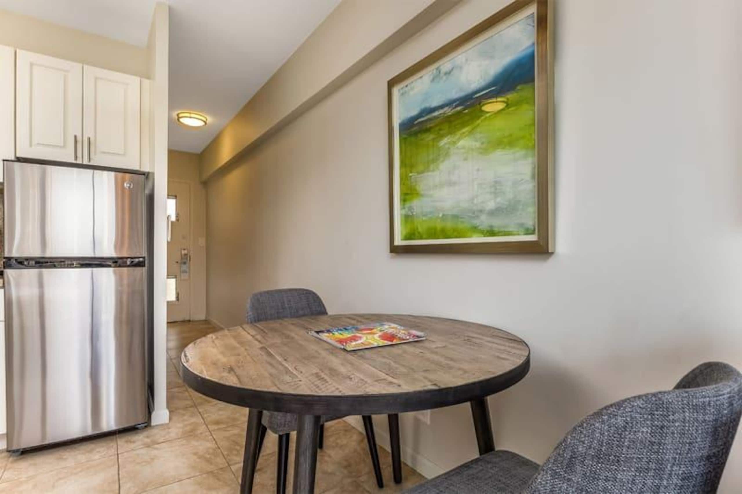 Condo in Honolulu · ★4.56 · Studio · 1 bed · 1 shared bath - Image 7