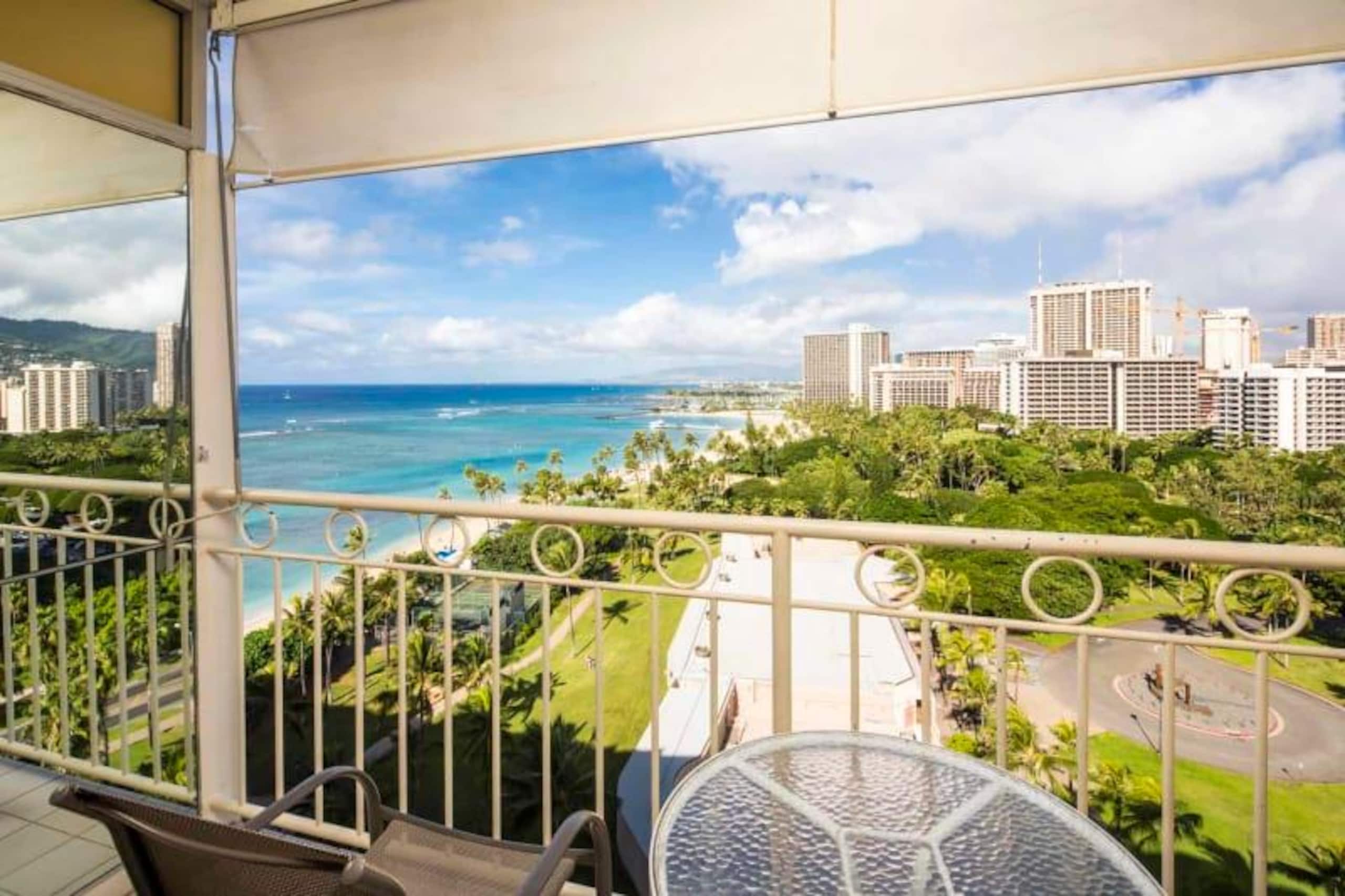 Condo in Honolulu · ★4.68 · Studio · 1 bed · 1 shared bath - Image 20
