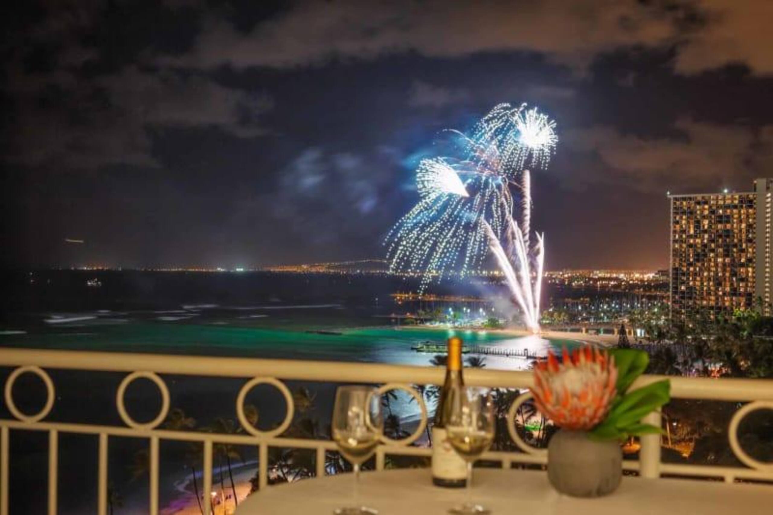 Condo in Honolulu · ★4.5 · 1 bedroom · 1 bed · 1 private bath - Image 15