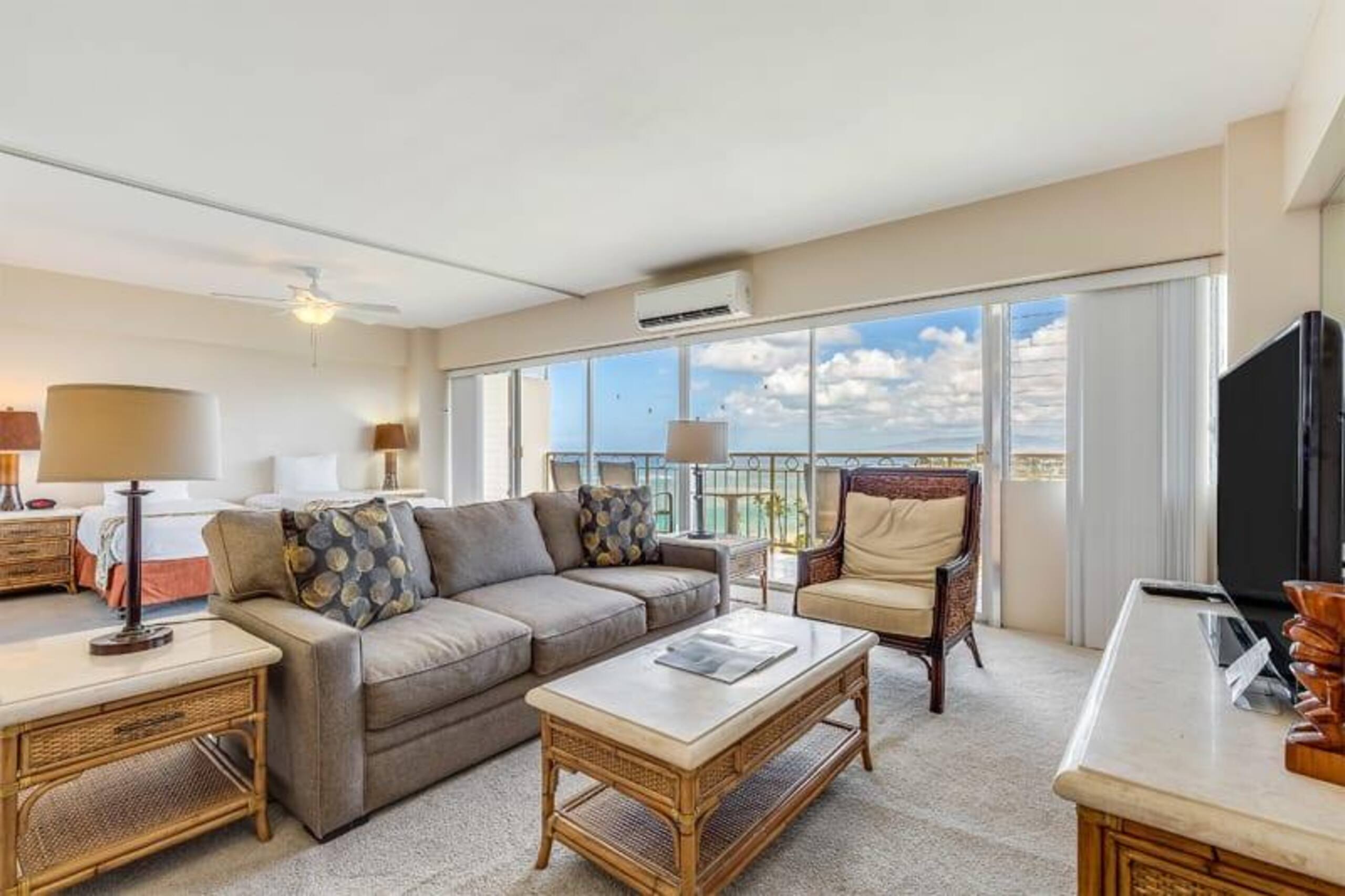 Condo in Honolulu · ★4.5 · 1 bedroom · 1 bed · 1 private bath - Image 1